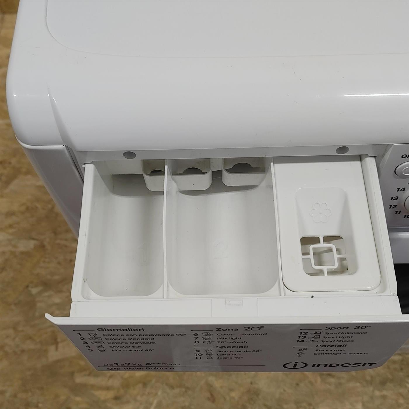 Prodotti Indesit IWC 71052 C ECO IT lavatrice Caricamento frontale 7 kg 1000 Giri/min Bianco