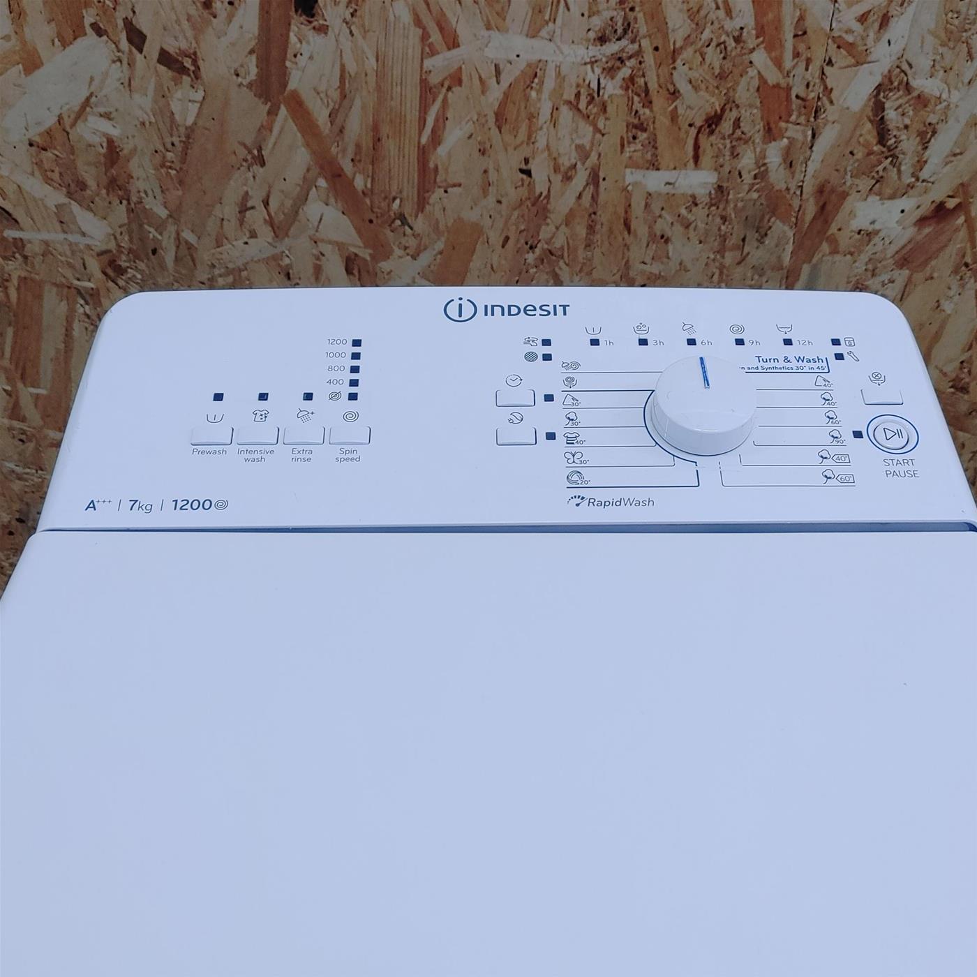 Indesit BTWA 71253 Lavatrice carica dall'alto 7 Kg 1200 Giri/min