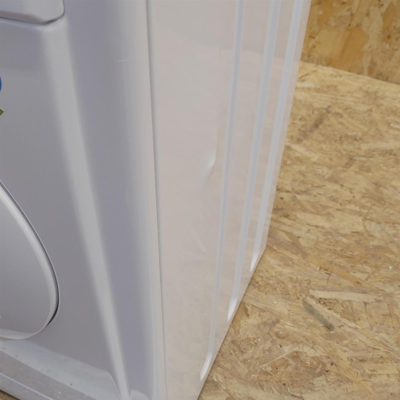 Indesit EWC 61051 W IT N lavatrice Caricamento frontale 6 kg 1000 Giri/min F Bian