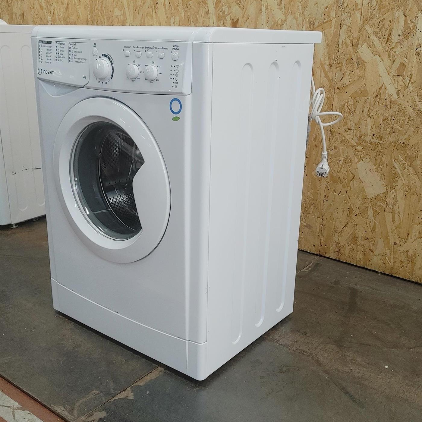 Indesit EWC61051WITN lavatrice Caricamento frontale 6 kg 1000 Giri/min F Bianco