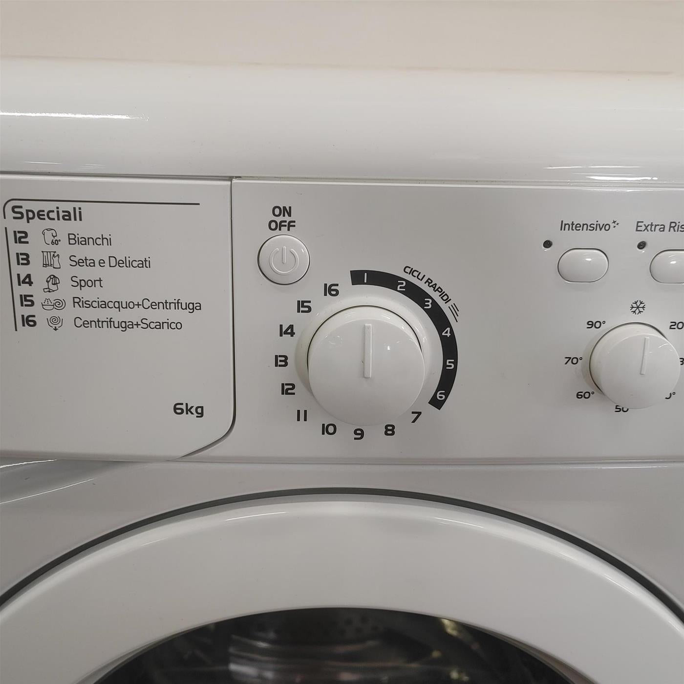 Indesit EWC61051WITN lavatrice Caricamento frontale 6 kg 1000 Giri/min F Bianco