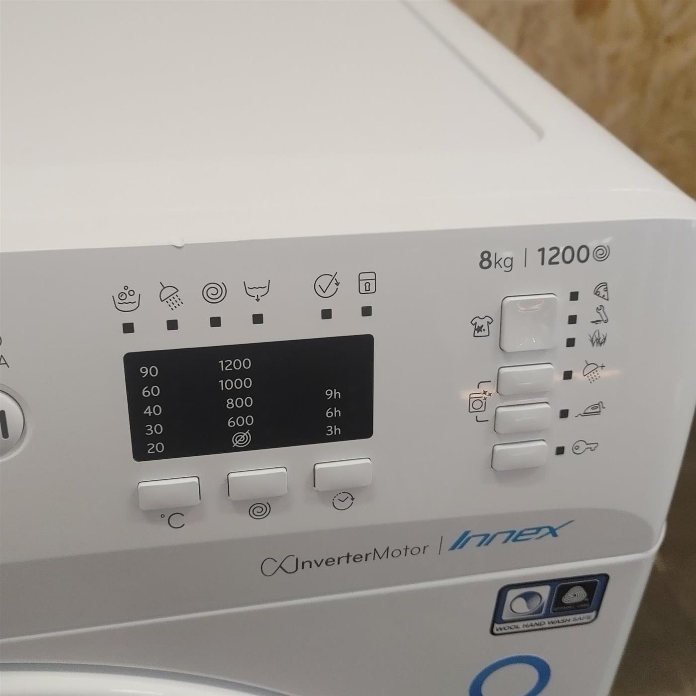 Lavatrice Indesit BWA81683XWEU Caricamento frontale 8 kg 1600 Giri Bianco