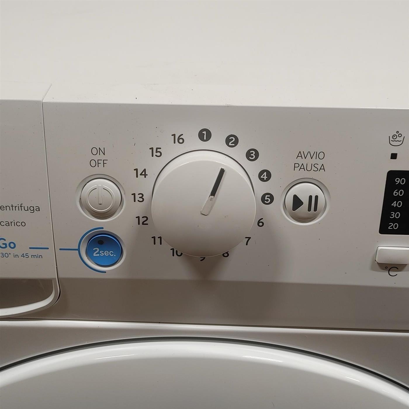 Lavatrice Indesit BWA81285XWIT Caricamento frontale 8 kg 1200 Giri Bianco