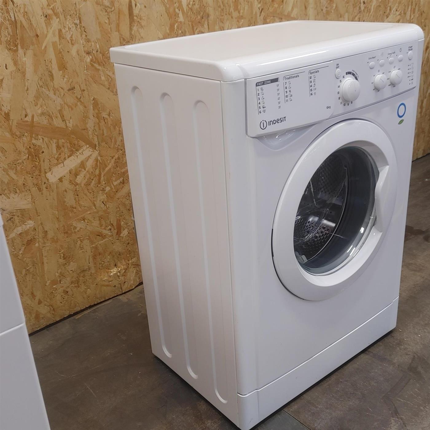 INDESIT Lavatrice Slim EWSC61251WEUN 6 Kg Classe F Centrifuga 1200 giri