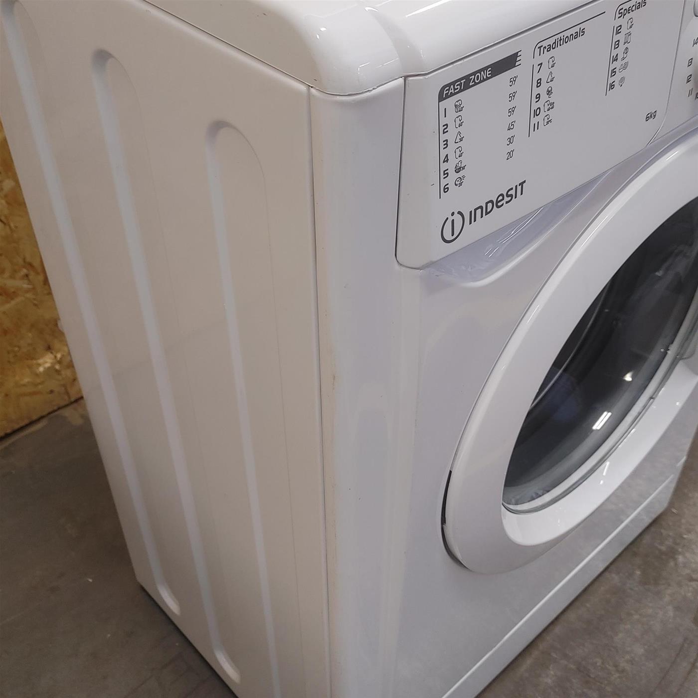 INDESIT Lavatrice Slim EWSC61251WEUN 6 Kg Classe F Centrifuga 1200 giri
