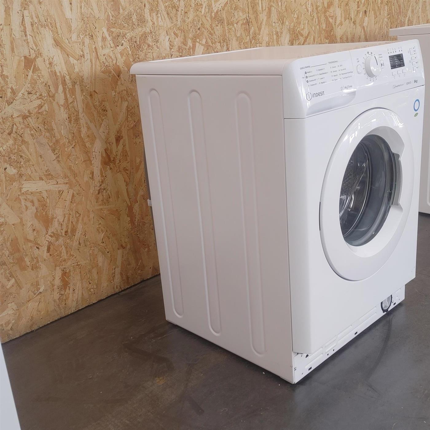 Lavatrice Indesit MTWA 91283 W FR Carica frontale 9 kg 1200 giri Bianco