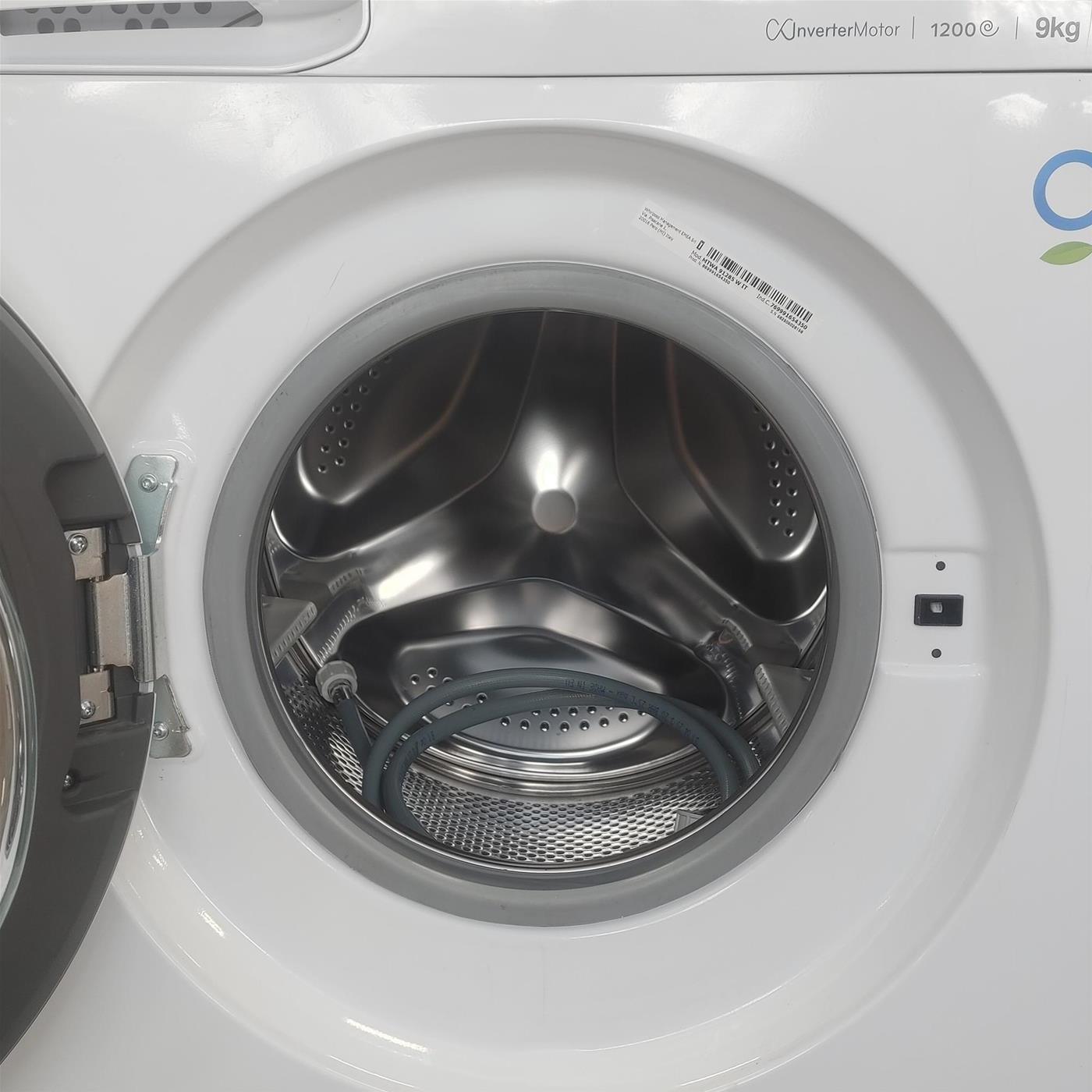 Lavatrice Indesit MTWA 91283 W FR Carica frontale 9 kg 1200 giri Bianco