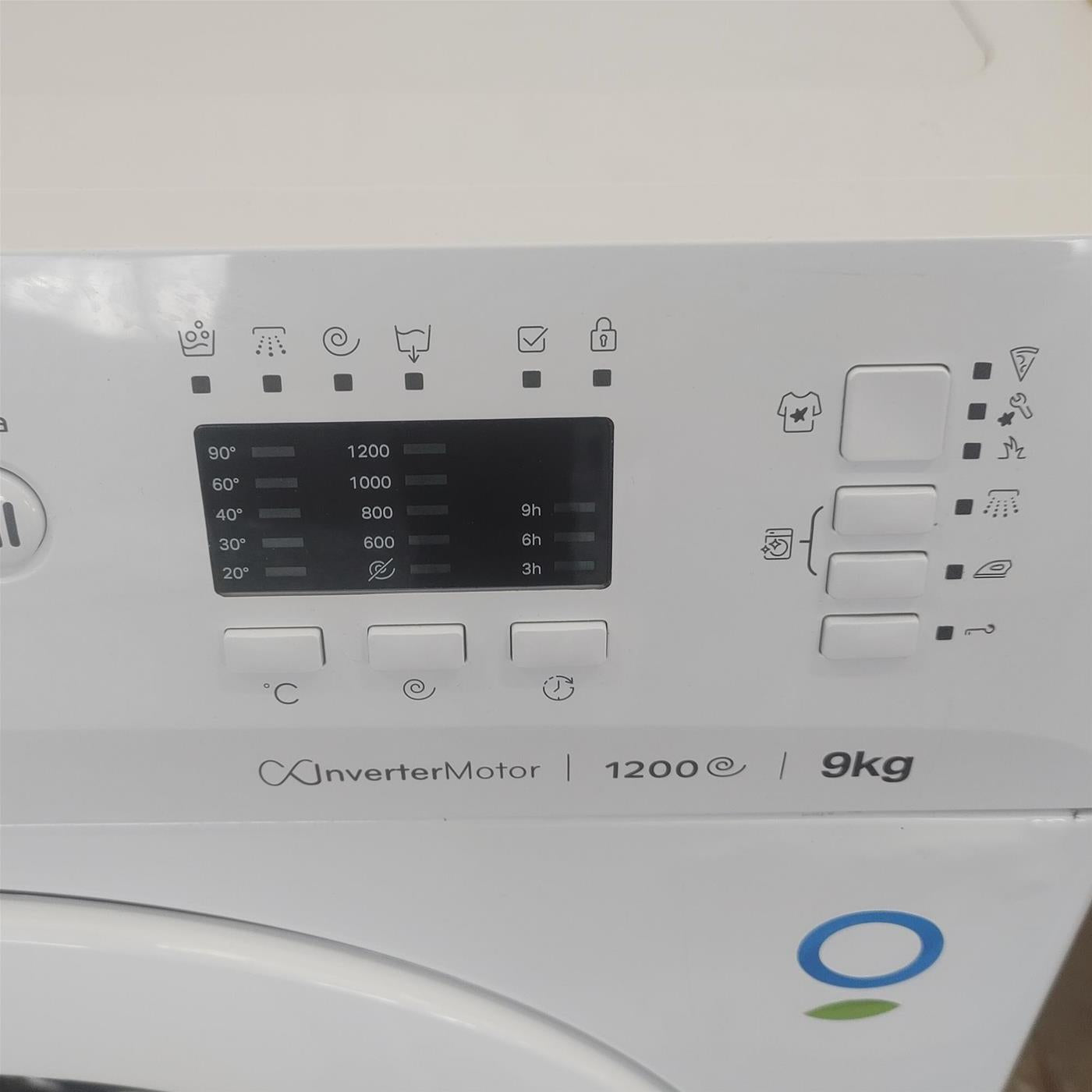 Lavatrice Indesit MTWA 91283 W FR Carica frontale 9 kg 1200 giri Bianco