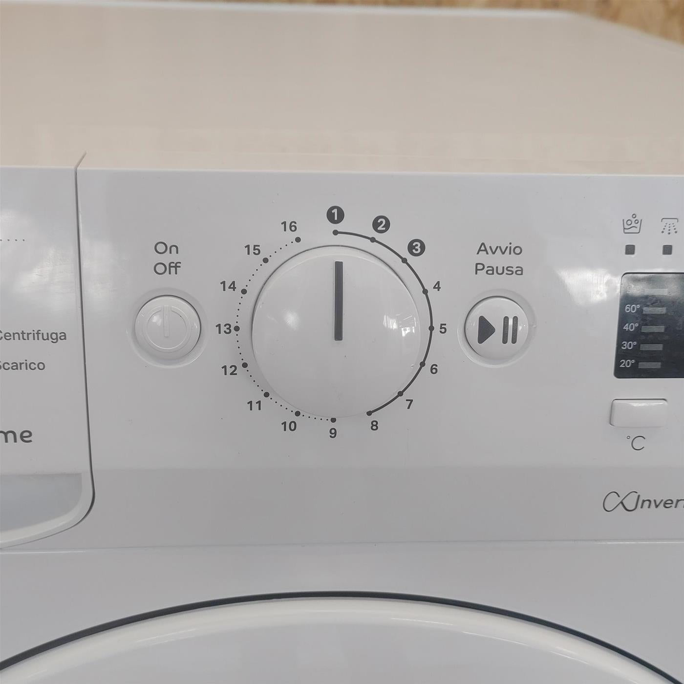 Lavatrice Indesit MTWA 91283 W FR Carica frontale 9 kg 1200 giri Bianco