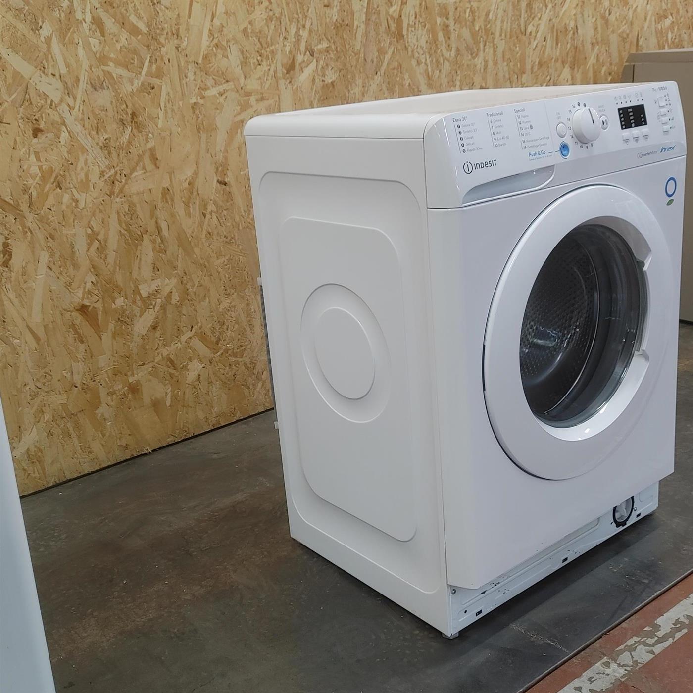 Lavatrice Indesit BWA 71283X W EU Carica frontale 7 kg 1200 giri Bianco