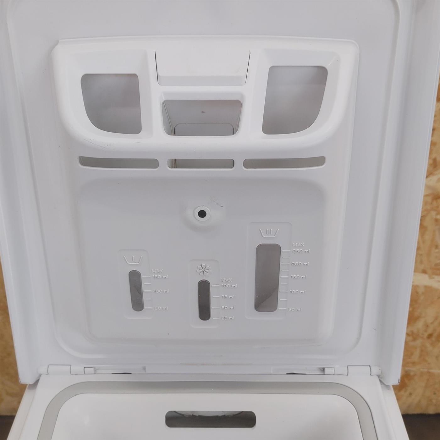 Lavatrice Indesit ITW D 61252 W Carica dall'alto 6 kg 1200 giri Bianco