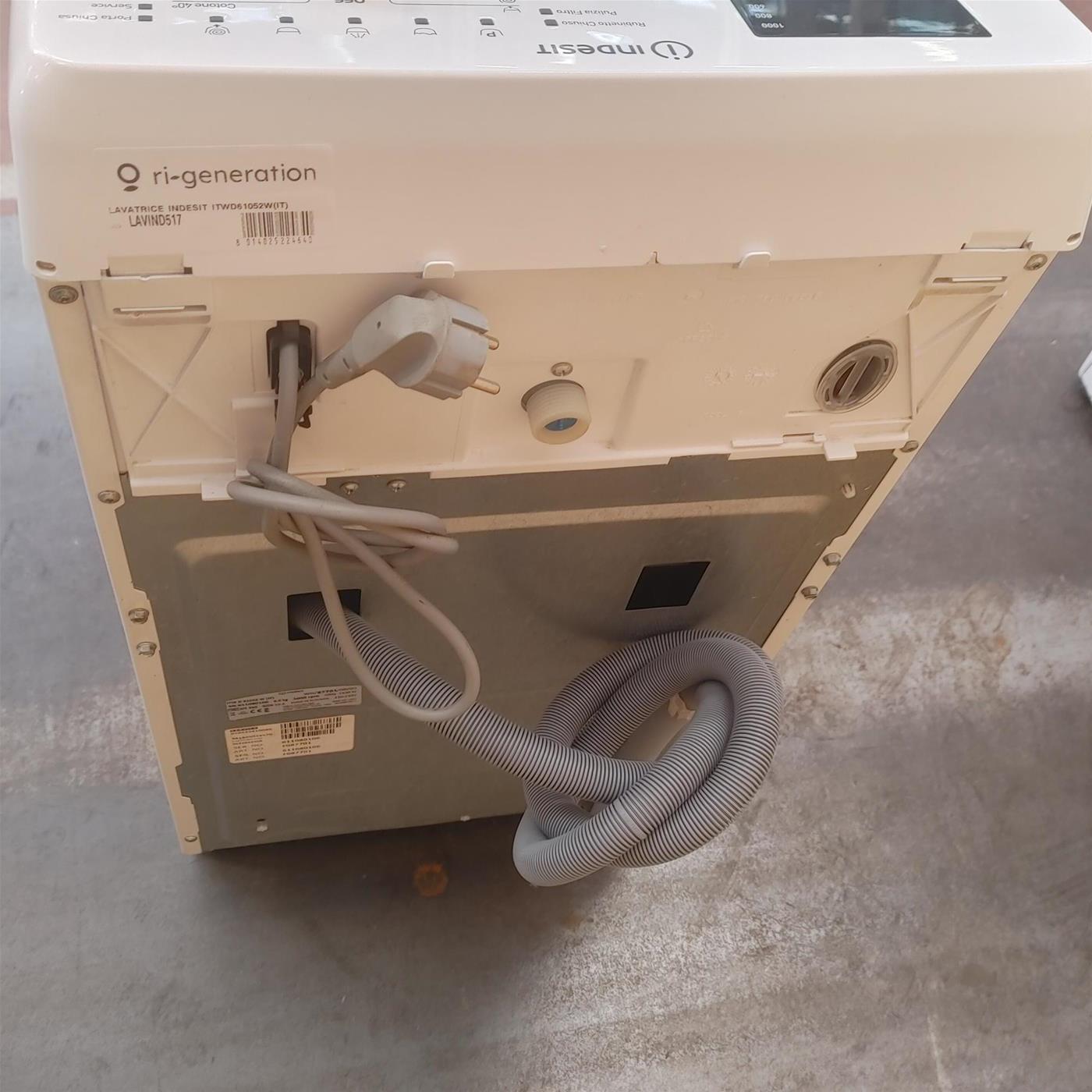 Lavatrice Indesit ITW D 61252 W Carica dall'alto 6 kg 1200 giri Bianco