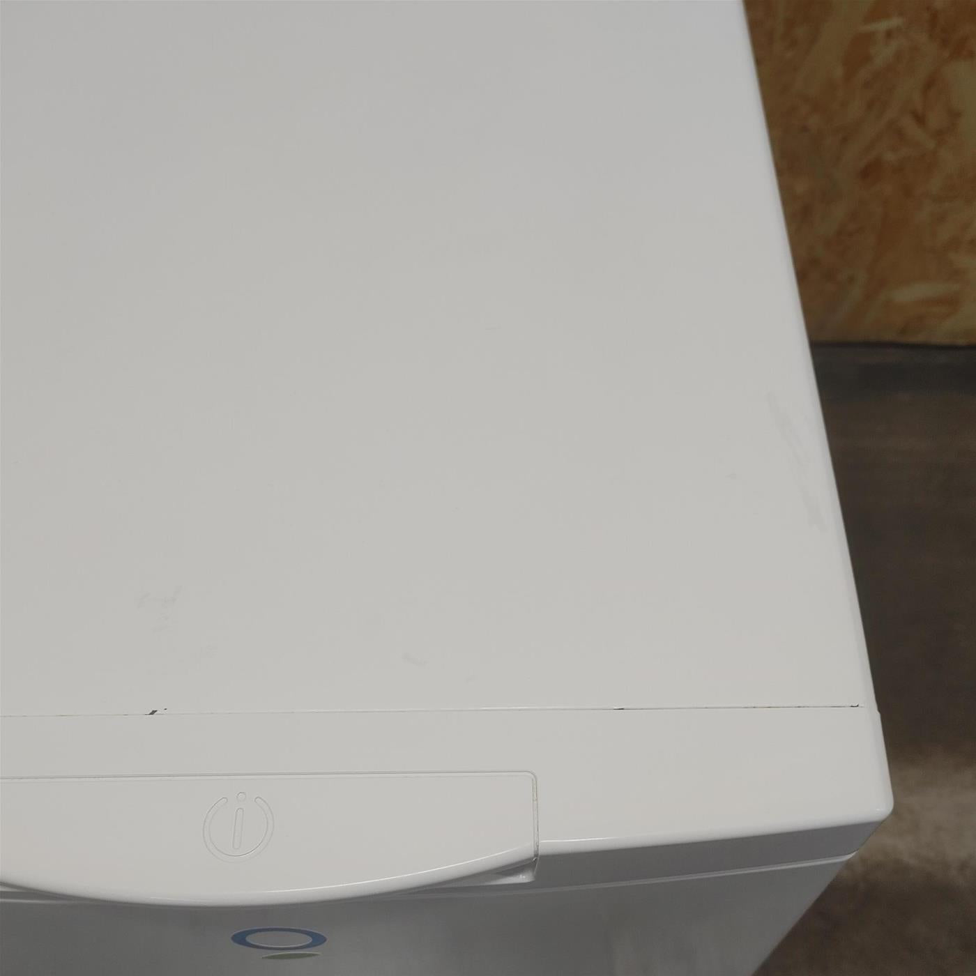 Indesit ITWD 61052 G (PL) lavatrice Caricamento dall'alto 6 kg 1000 Giri/min Bianco