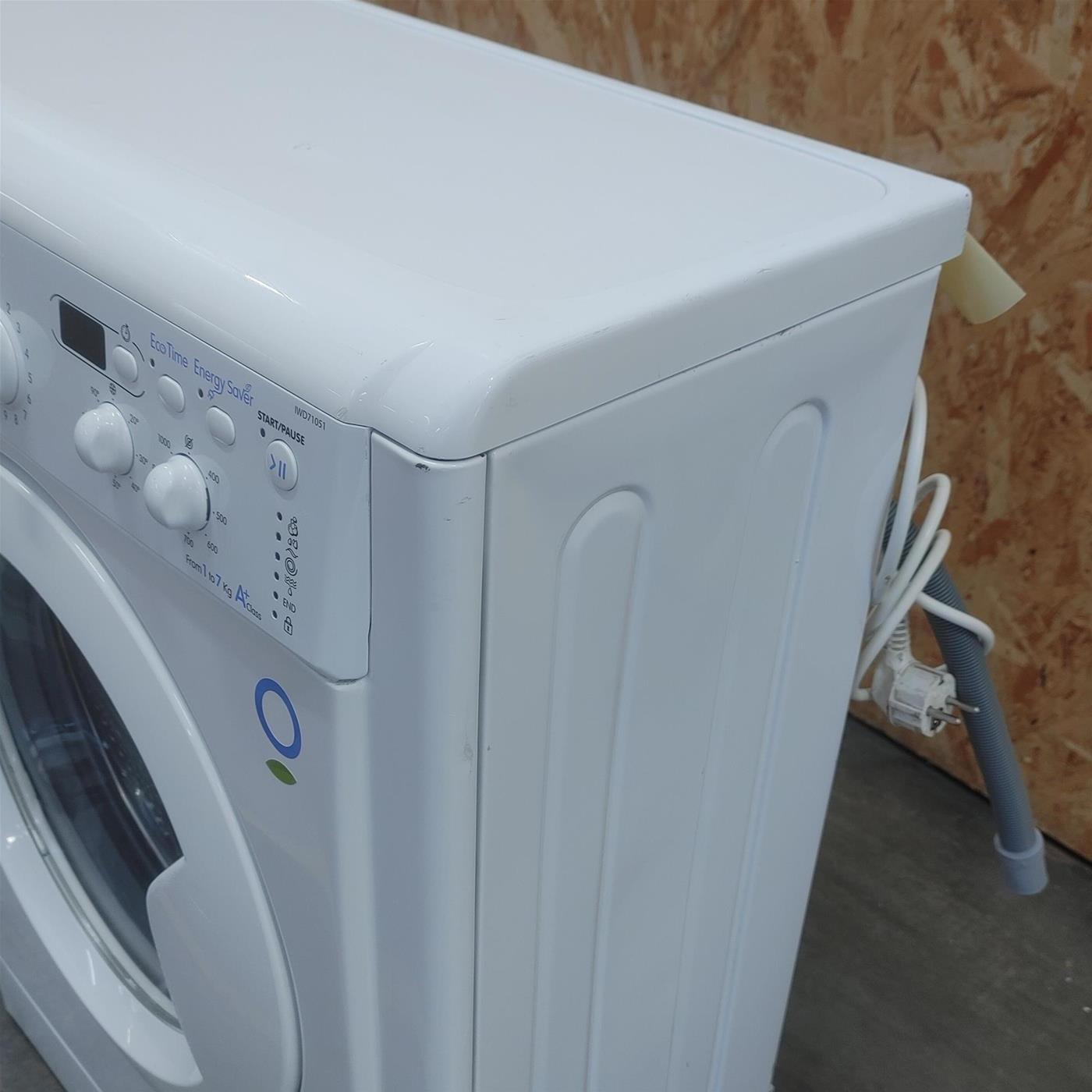 Lavatrice super slim Indesit IWUD 41051 C ECO EU Classe A 4 Kg