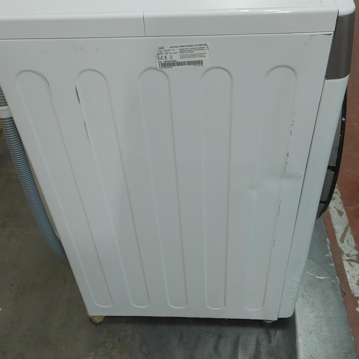 Lavatrice LG F4WV510S1E Caricamento frontale 10,5 kg 1400 Giri/min Bianco