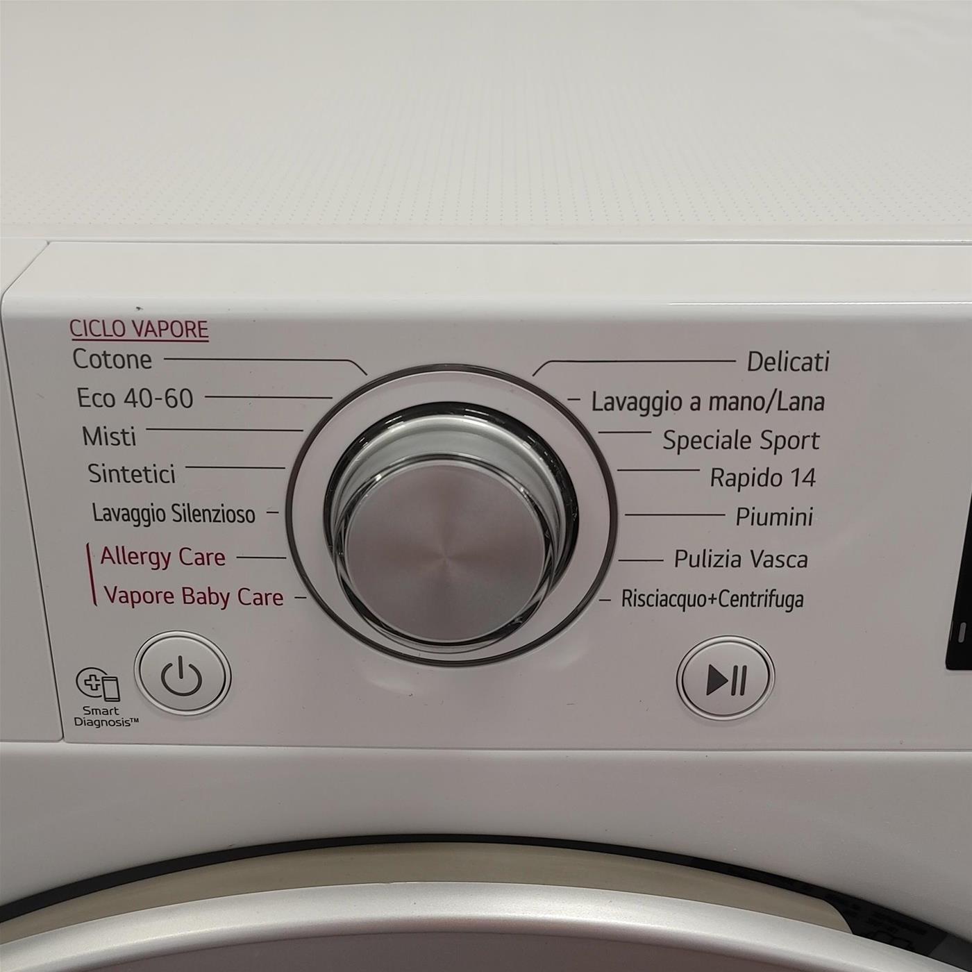 LG F4WV309S4E Lavatrice Intelligente AIDD 9kg Vapore 1400 Giri/min Carica frontale Classe B