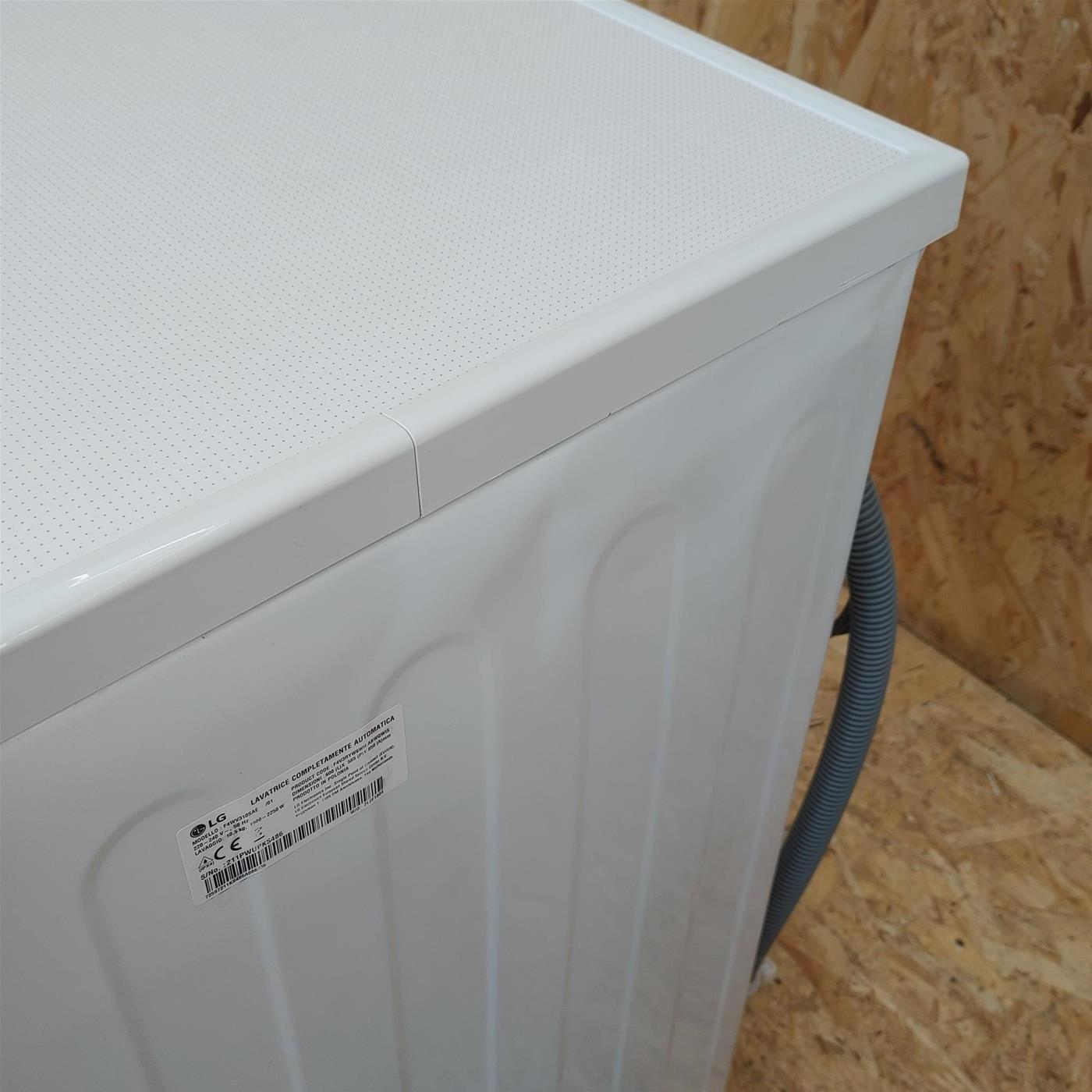 LG F4WV310SAE lavatrice Caricamento frontale 10,5 kg 1400 Giri/min A Bianco