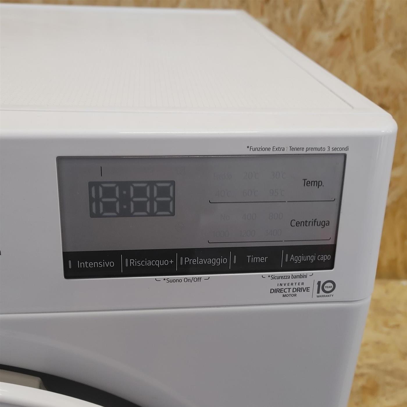 LG F4WV310WHT lavatrice Caricamento frontale 10,5 kg 1360 Giri/min B Bianco
