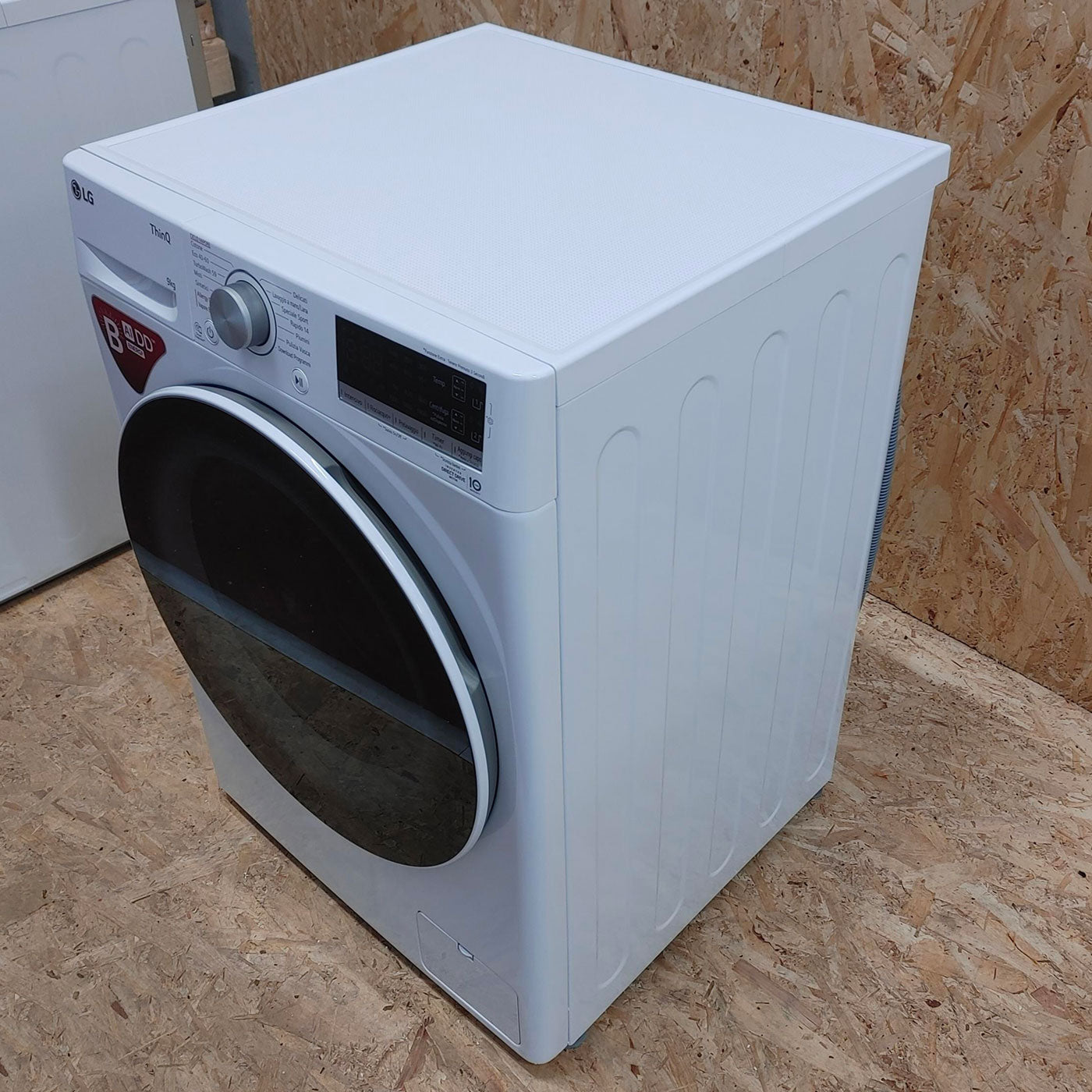 LG F4WV509S0EA Lavatrice 9kg AI DD, Classe B, 1400 giri, TurboWash, Autodosaggio