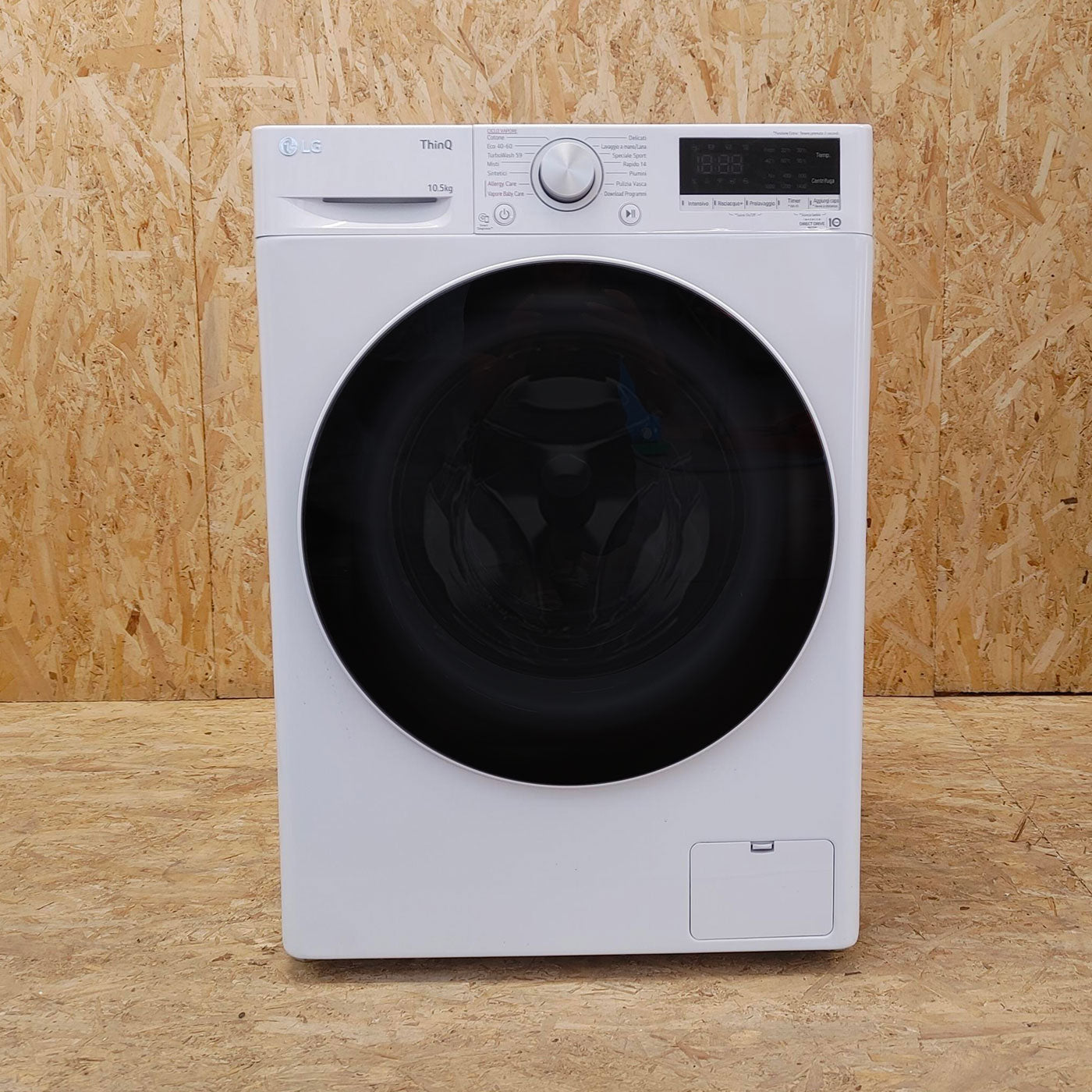 LG F4WV510S1E Lavatrice Intelligente AIDD 10,5kg Vapore TurboWash 1400 Giri/min Carica frontale Classe B
