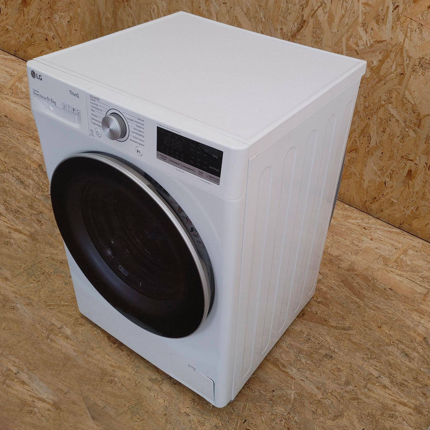 LG F4DV509H0E Lavasciuga Intelligente AIDD 9/6kg Vapore TurboWash 1400 Giri/min Carica frontale Classe E