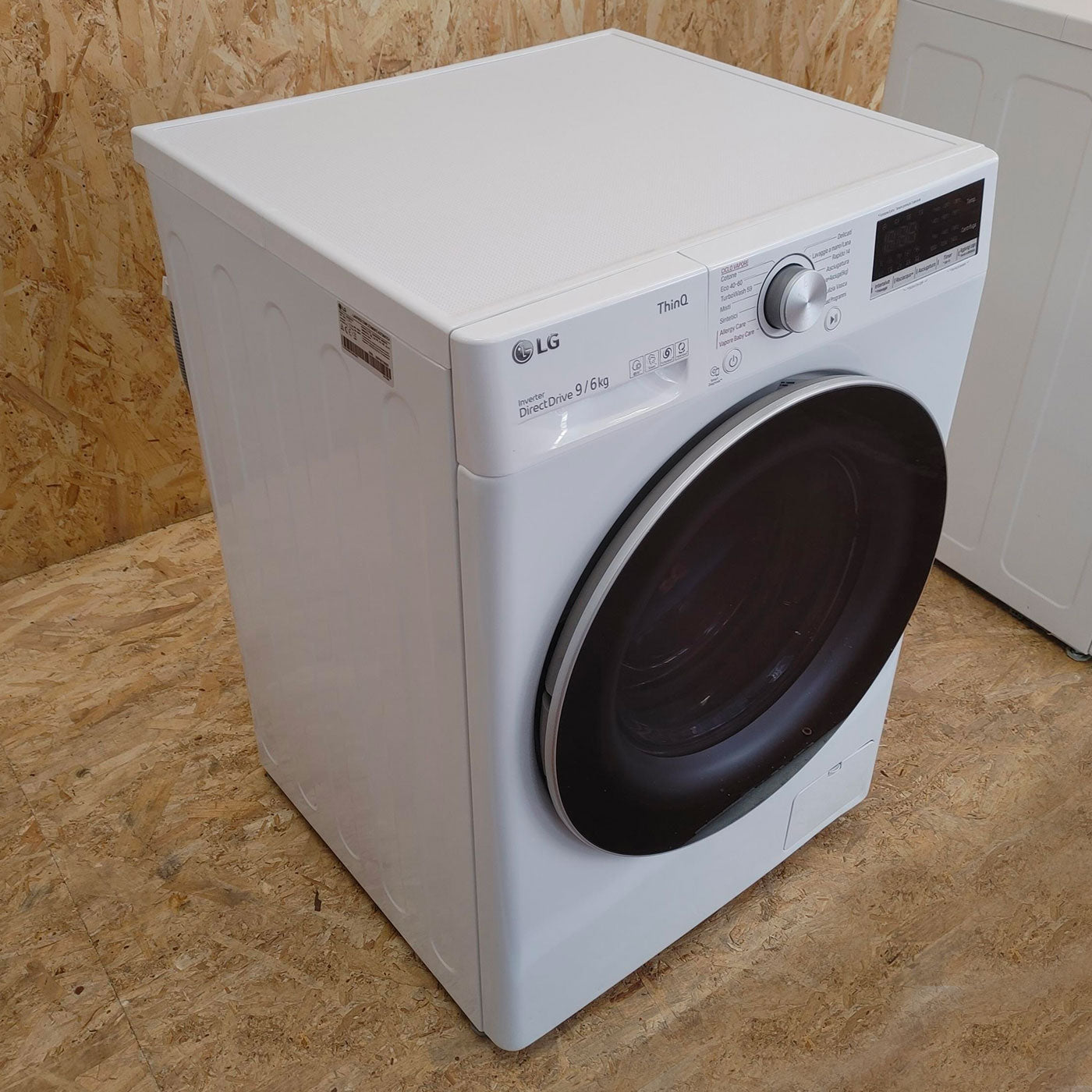 LG F4DV509H0E Lavasciuga Intelligente AIDD 9/6kg Vapore TurboWash 1400 Giri/min Carica frontale Classe E