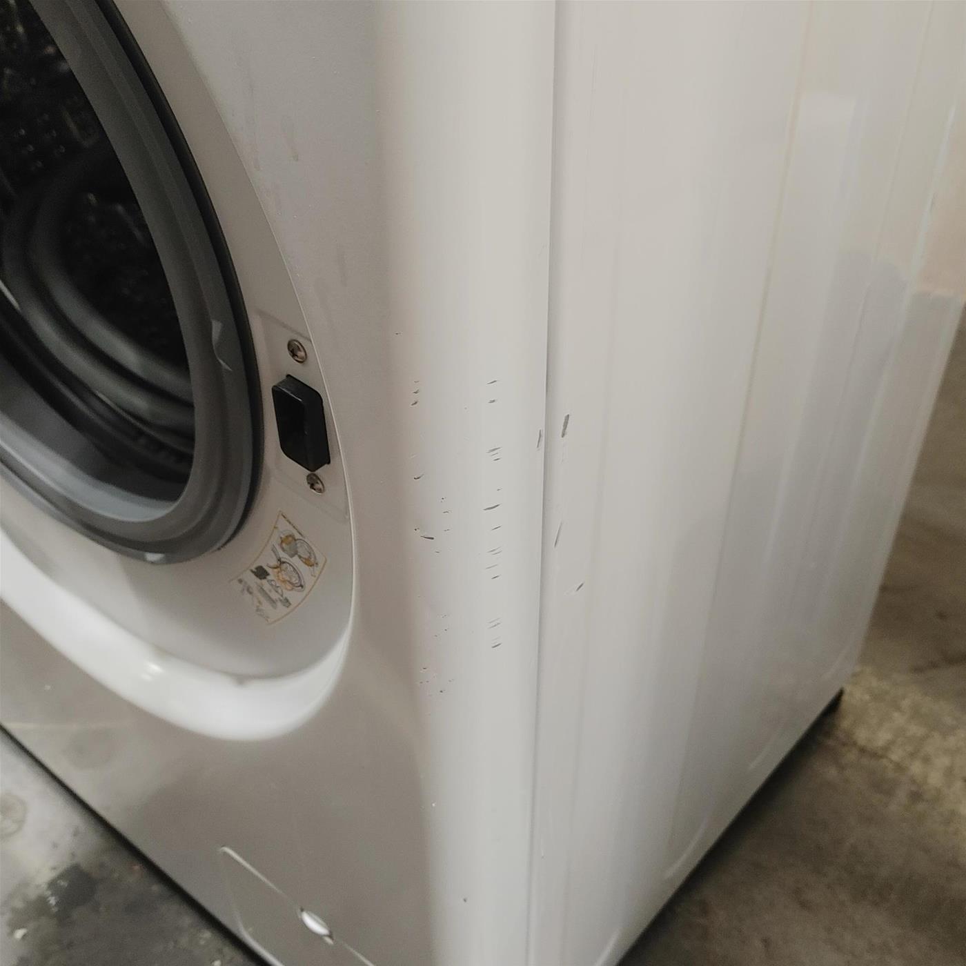 Lavatrice LG F2WV4S7S0E Carica frontale 7 kg 1200 Giri/min Bianco