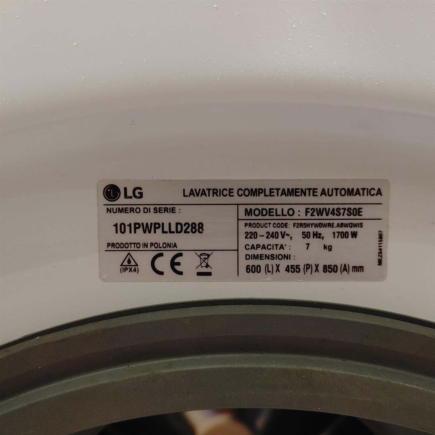 Lavatrice LG F2WV4S7S0E Carica frontale 7 kg 1200 Giri/min Bianco