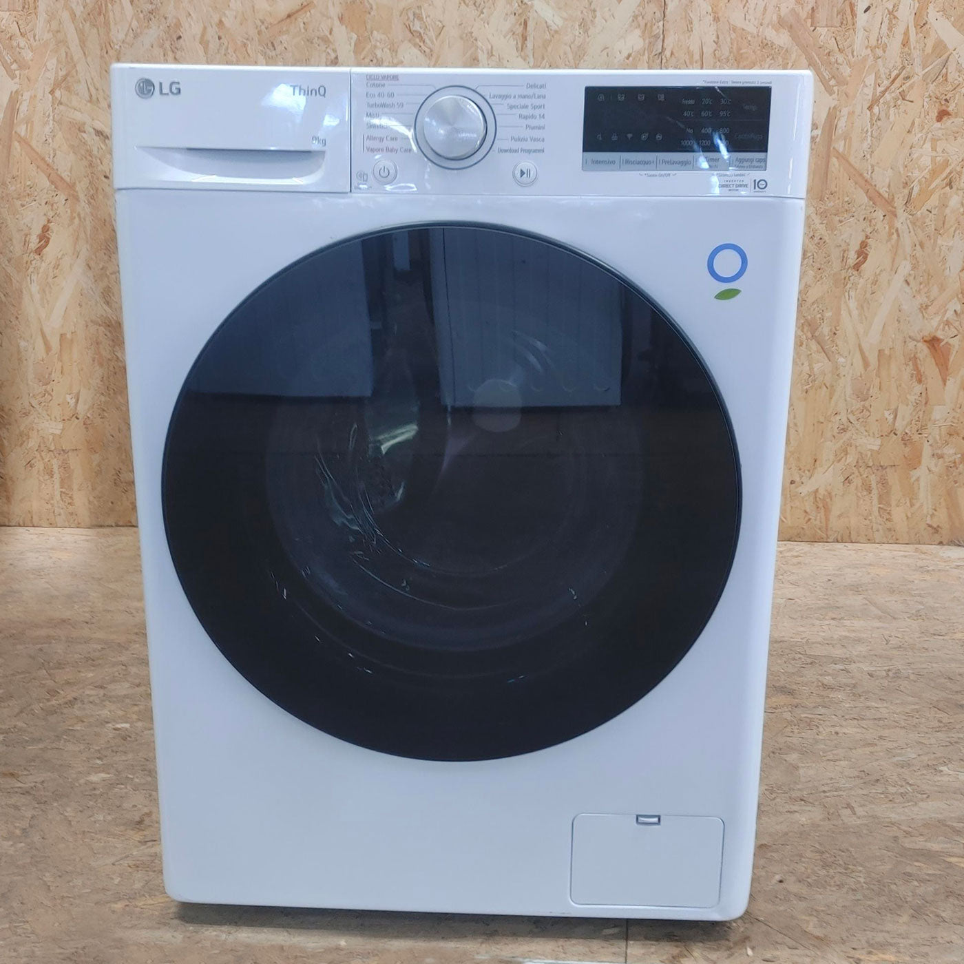 Lavatrice LG F4WV509SAE Carica frontale 9 kg 1400 Giri/min Bianco