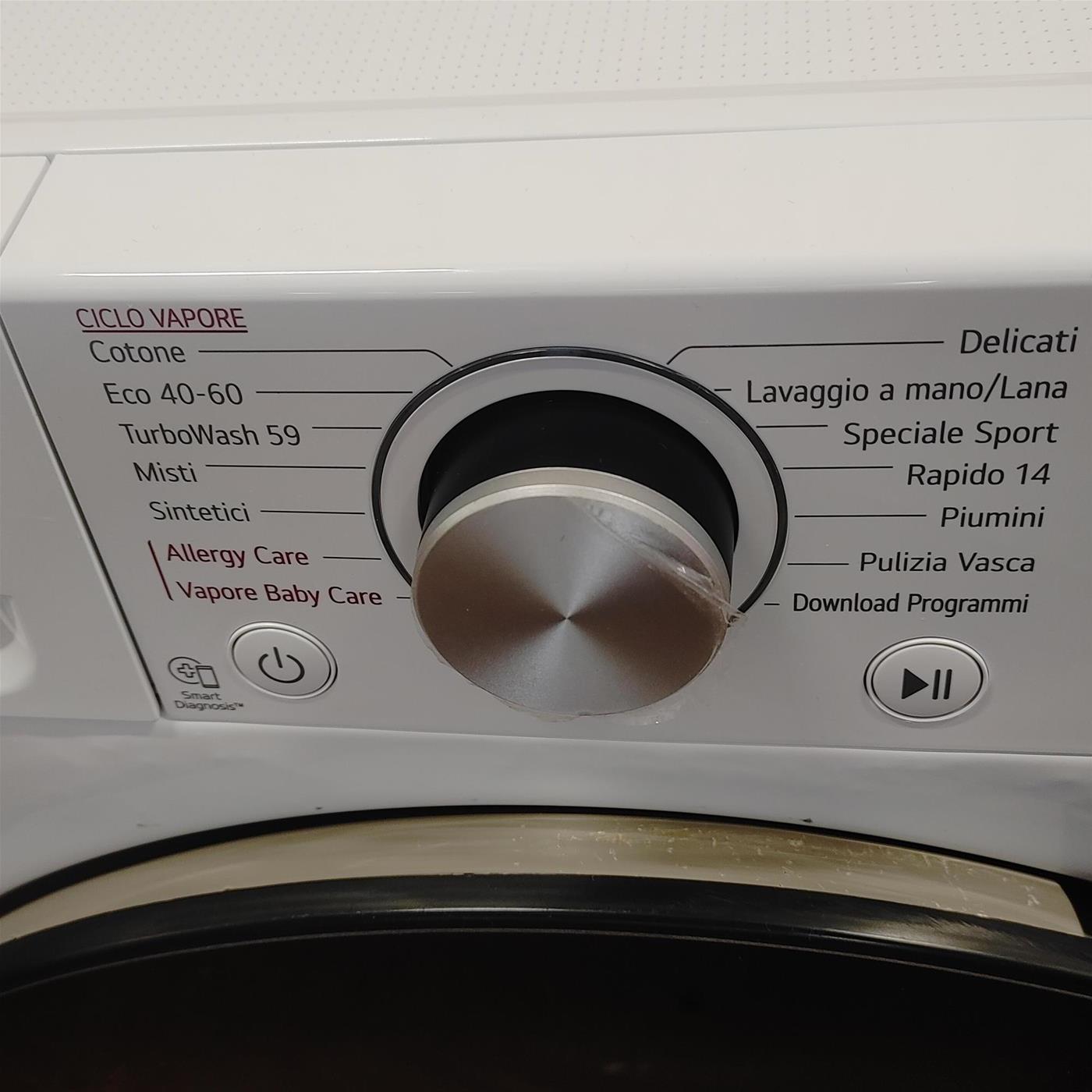 Lavatrice LG F4WV509SAE Carica frontale 9 kg 1400 Giri/min Bianco