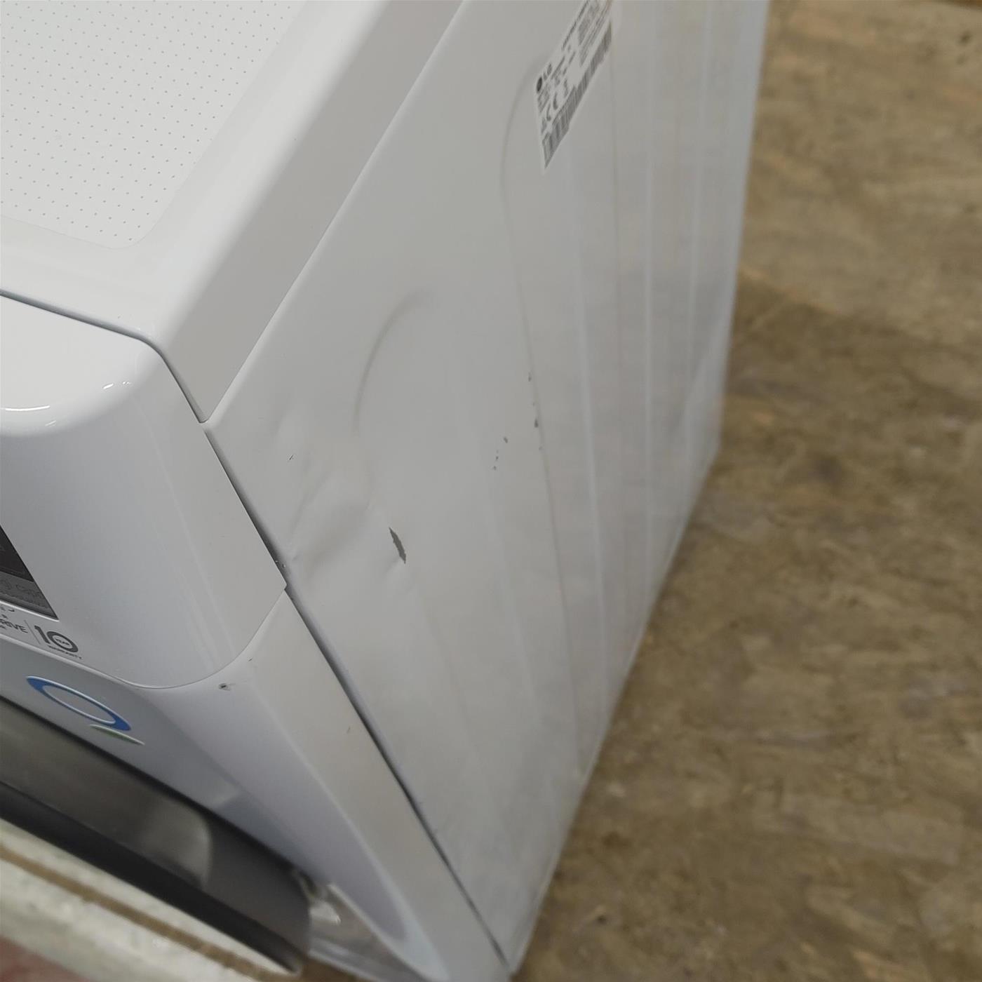 Lavatrice LG F4WV509SAE Carica frontale 9 kg 1400 Giri/min Bianco