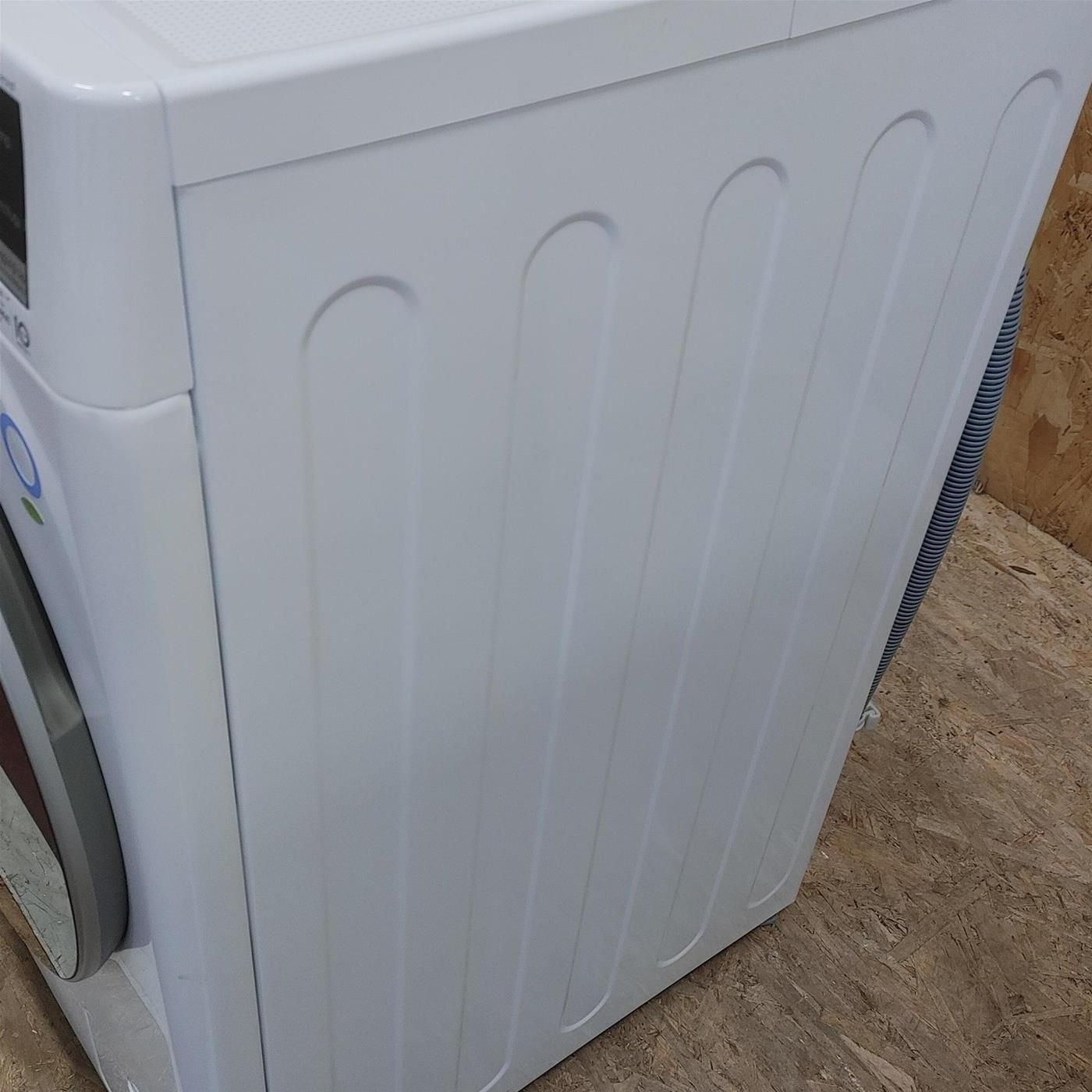 Lavatrice LG F4WV510S1E Caricamento frontale 10,5 kg 1400 Giri/min Bianco