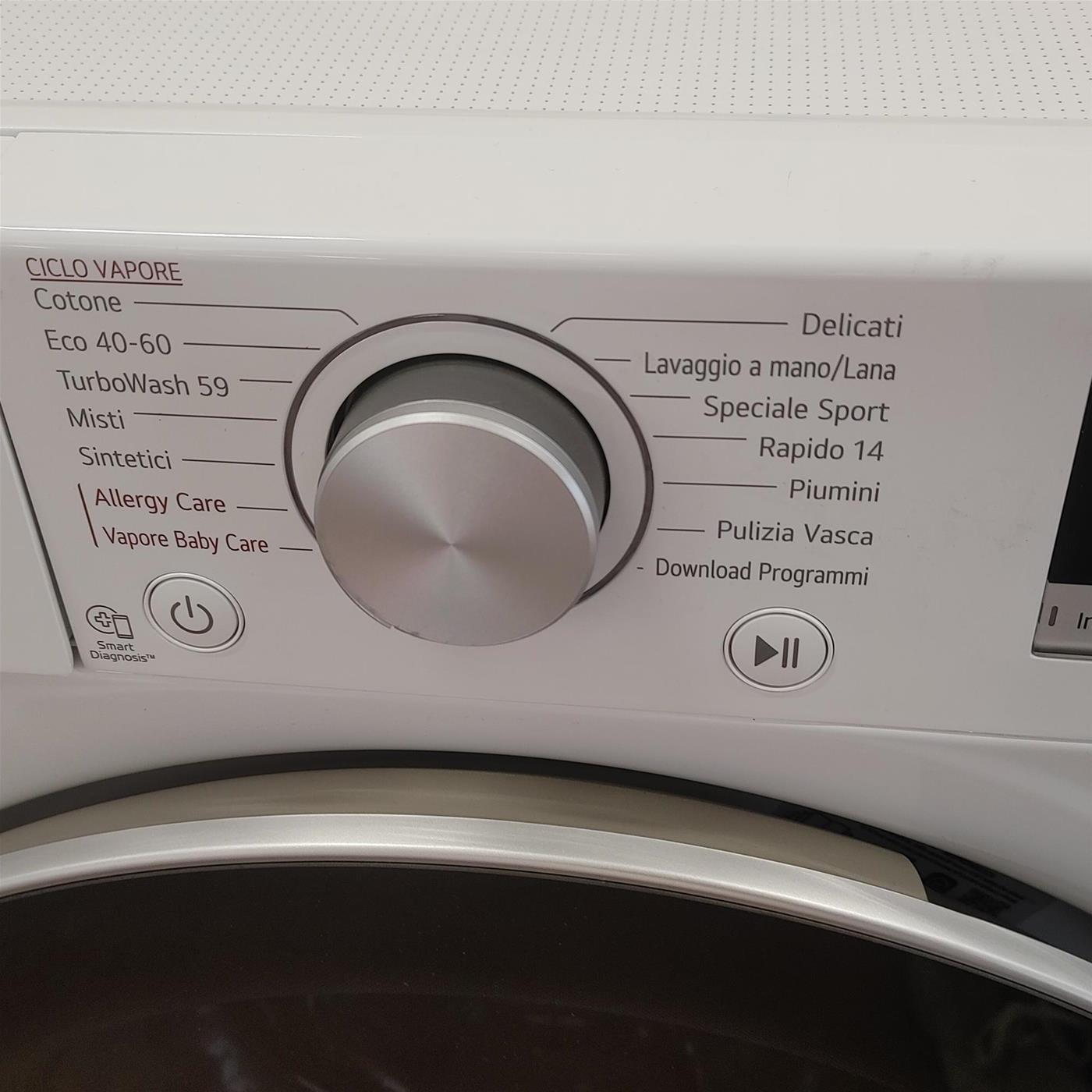 Lavatrice LG F4WV510S1E Caricamento frontale 10,5 kg 1400 Giri/min Bianco