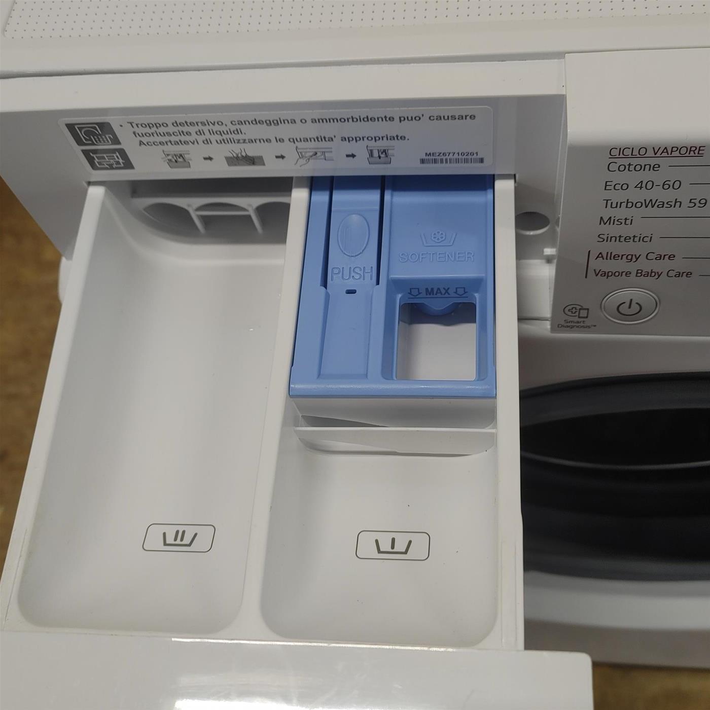 Lavatrice LG F4WV510S1E Caricamento frontale 10,5 kg 1400 Giri/min Bianco