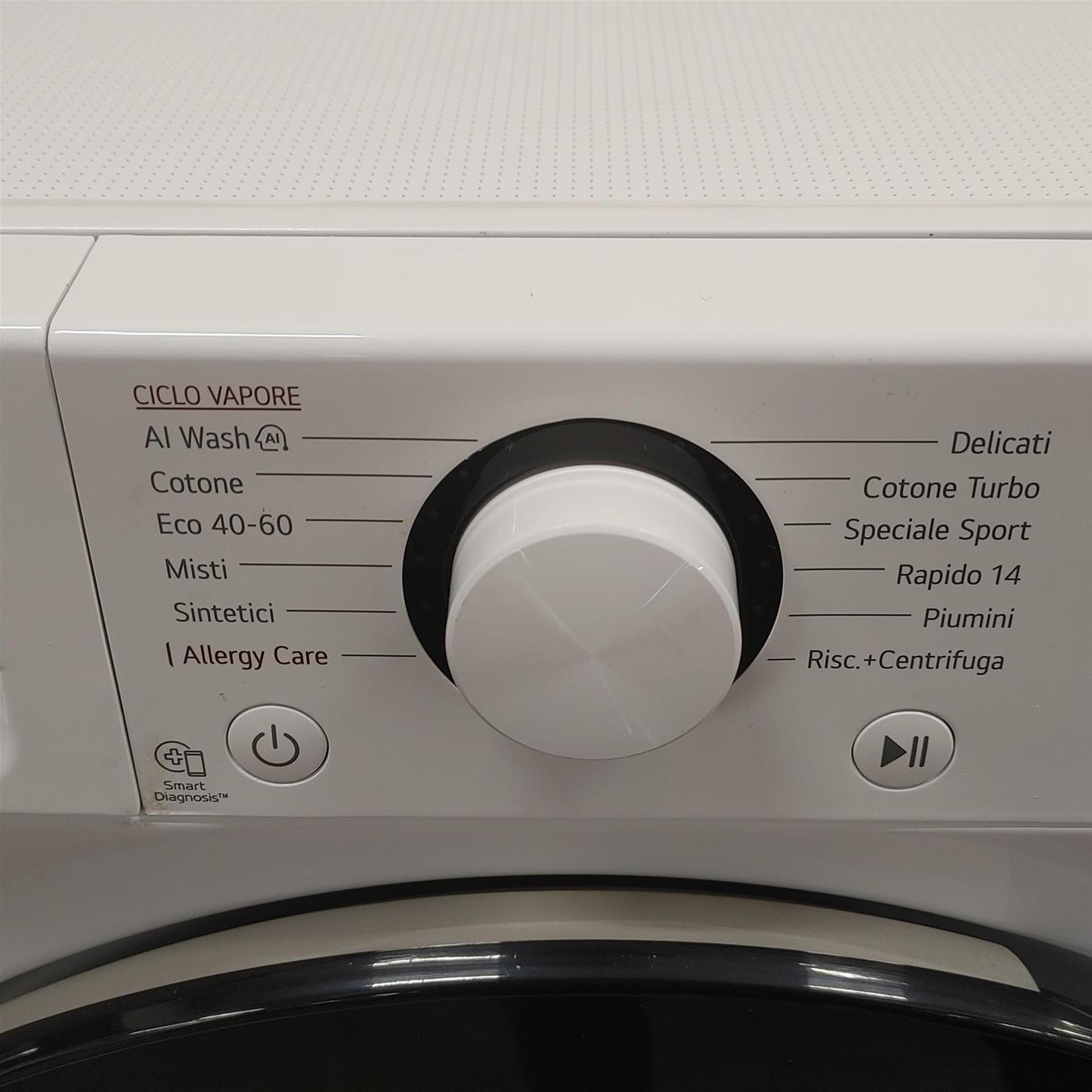 LG F4WV510SAE lavatrice Caricamento frontale 10 kg 1400 Giri/min A Bianco