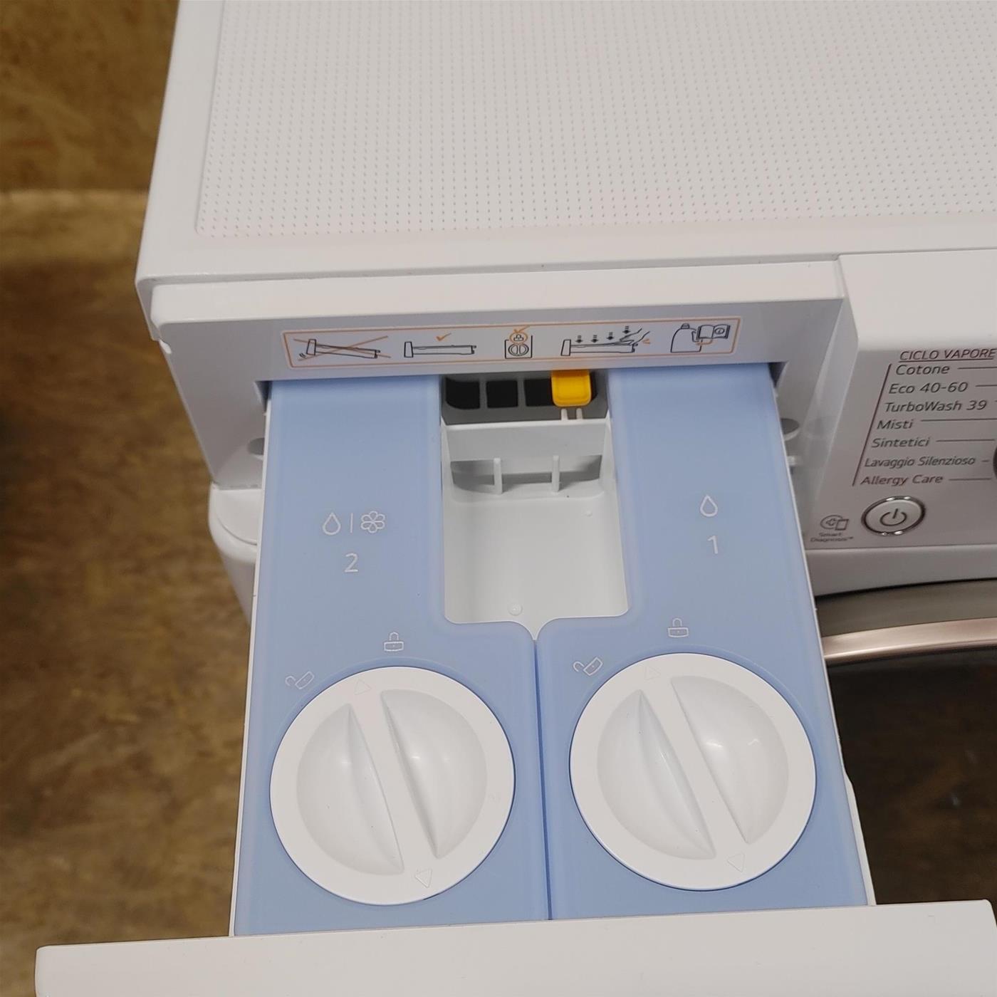 LG F6WV710SGA lavatrice Smart AI DD Libera Installazione Autodose Vapore TurboWash 360 10.5 kg