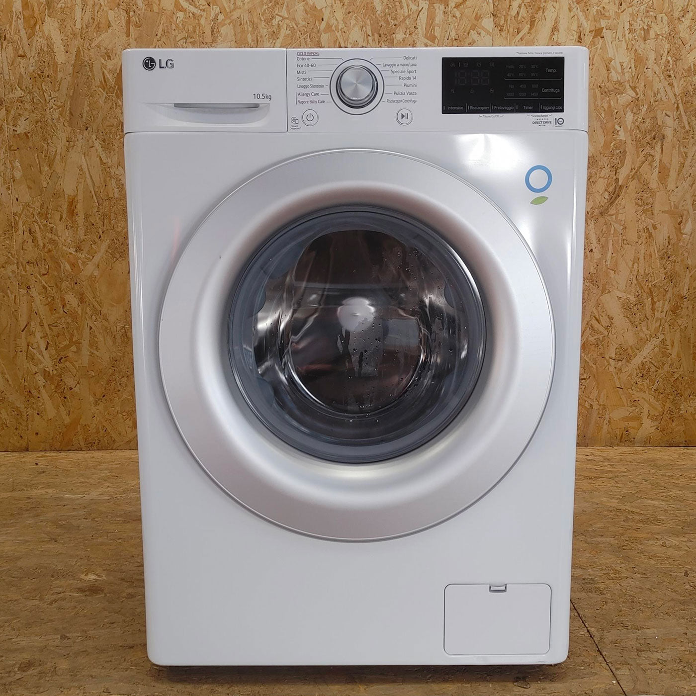 LG F4WV310S4E.ABWQWIS lavatrice Carica frontale 10,5 kg 1400 Giri/min Bianco