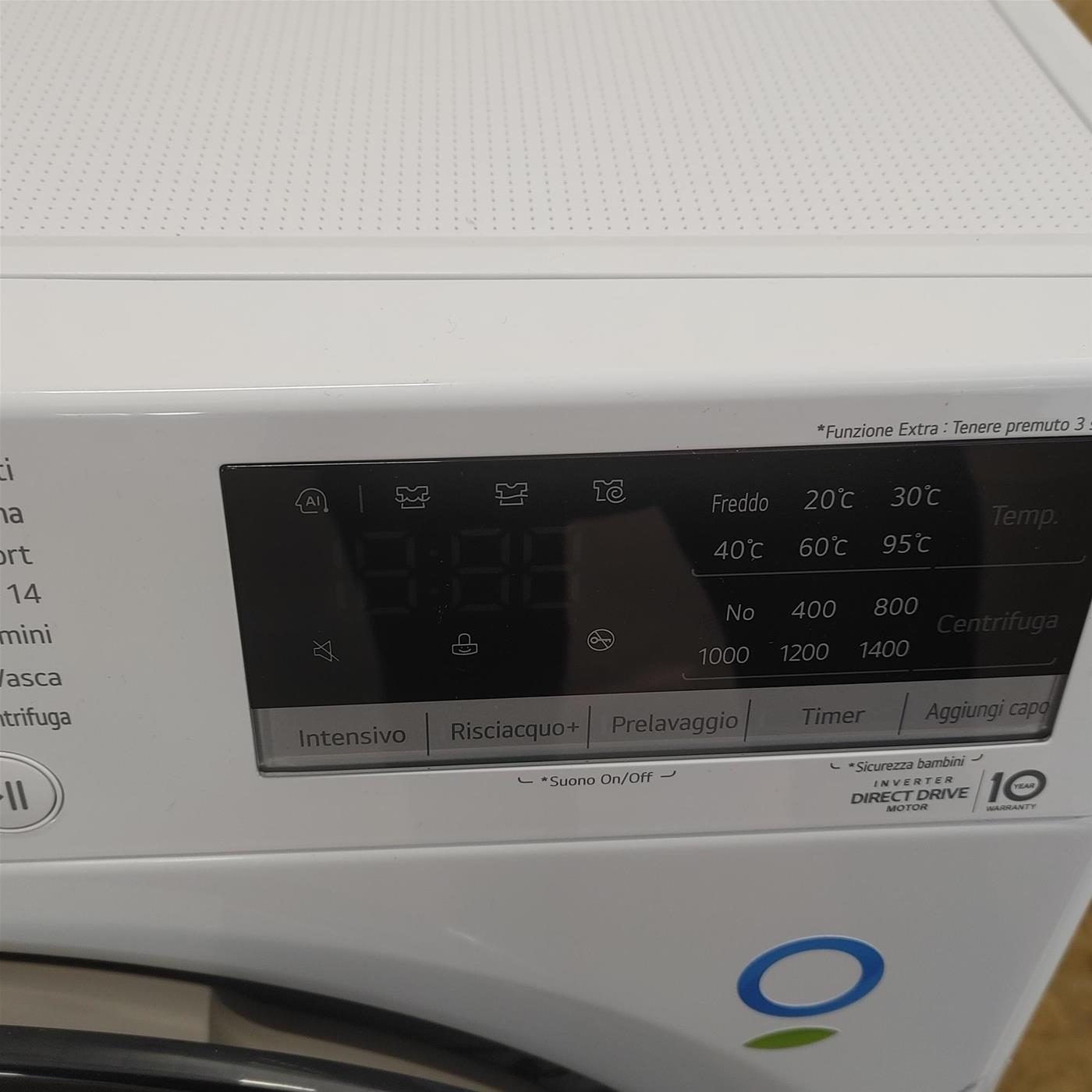 LG F4WV310SAE lavatrice Caricamento frontale 10,5 kg 1400 Giri/min A Bianco
