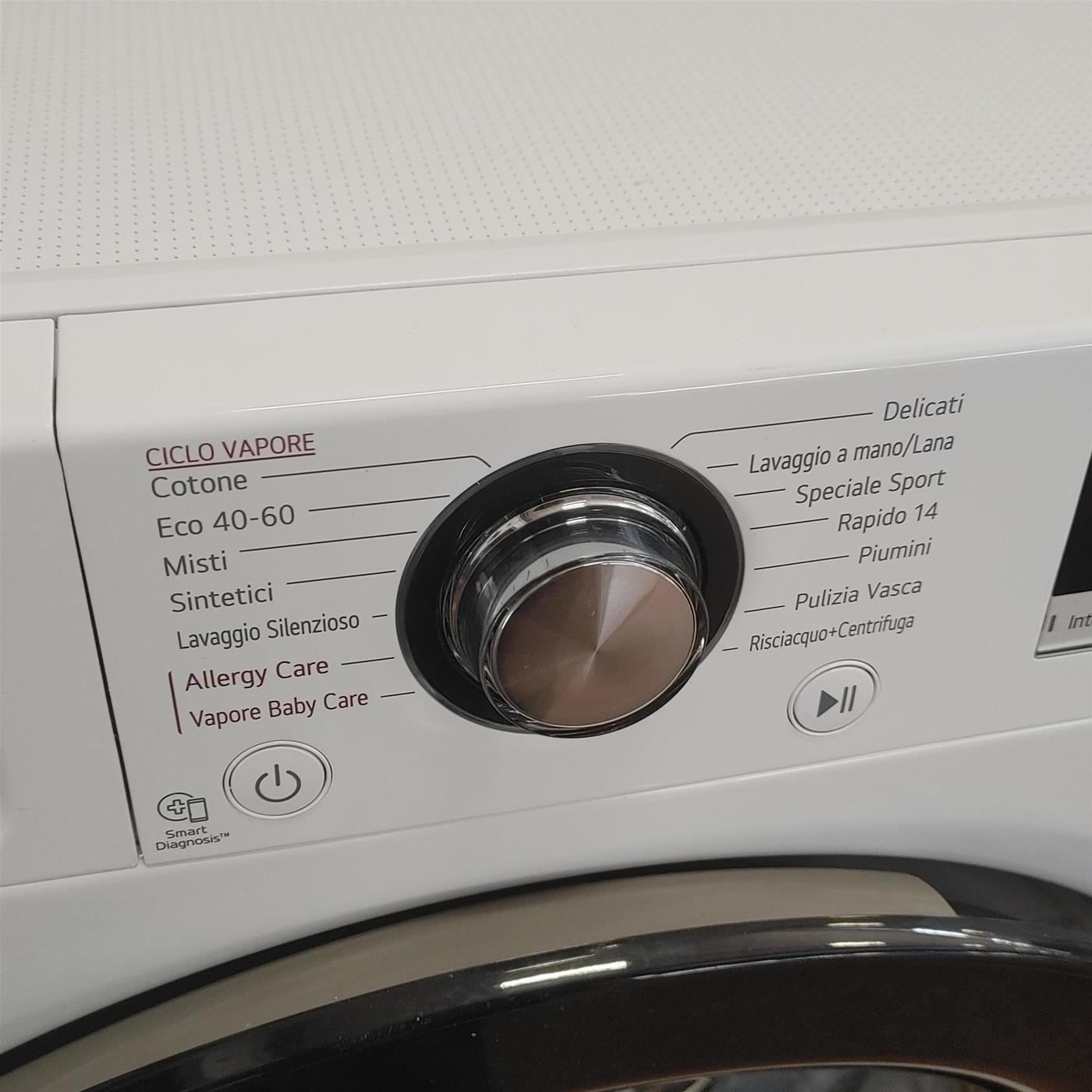 Lavatrice LG F2WV3S7S6E Carica frontale 7 kg 1200 Giri/min Bianco