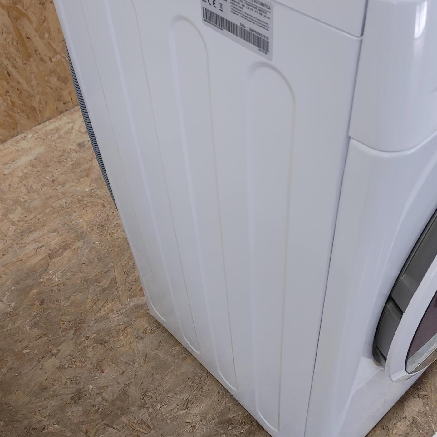 Lavatrice LG F2WV3S7SHE Caricamento frontale 7 kg 1200 Giri/min Bianco