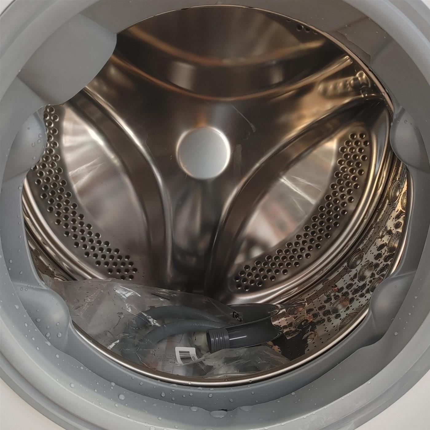 Lavatrice LG F2WV3S7SHE Caricamento frontale 7 kg 1200 Giri/min Bianco