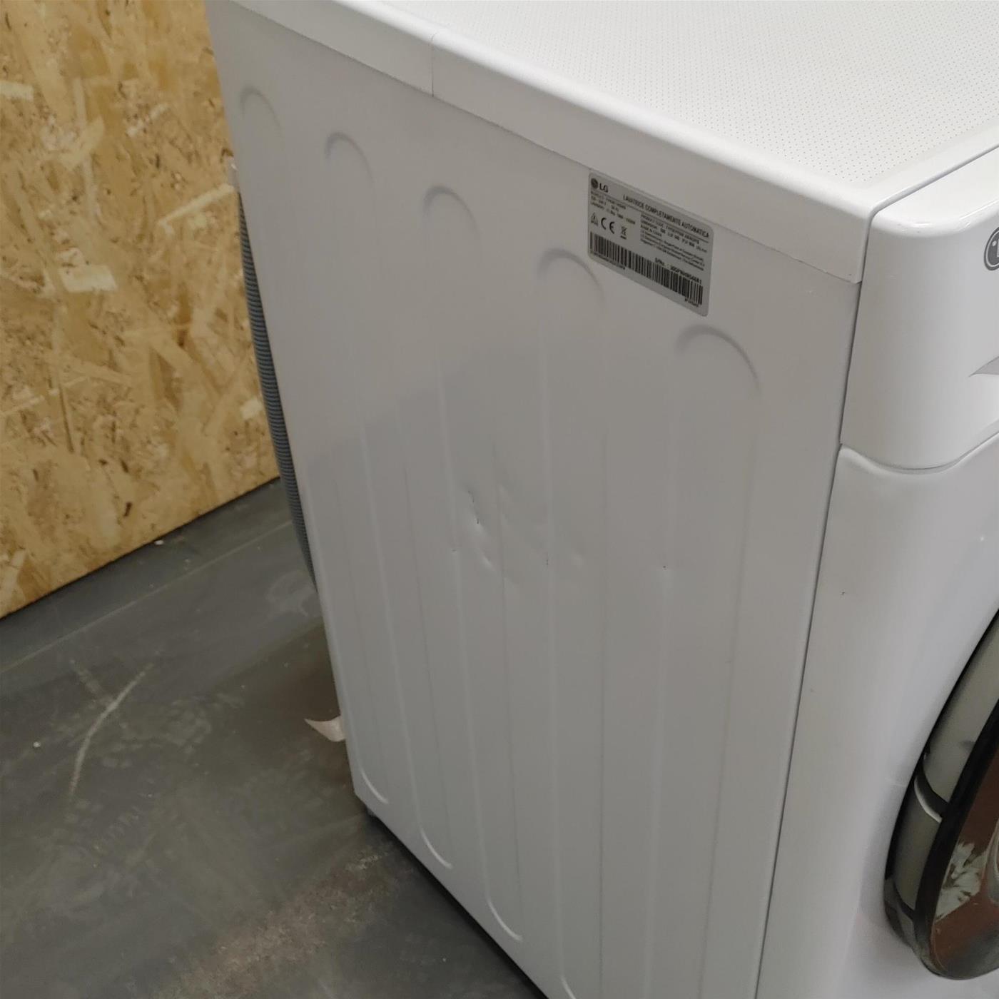 Lavatrice LG F4R3011NSWB Carica frontale 11 kg 1400 Giri/min Bianco