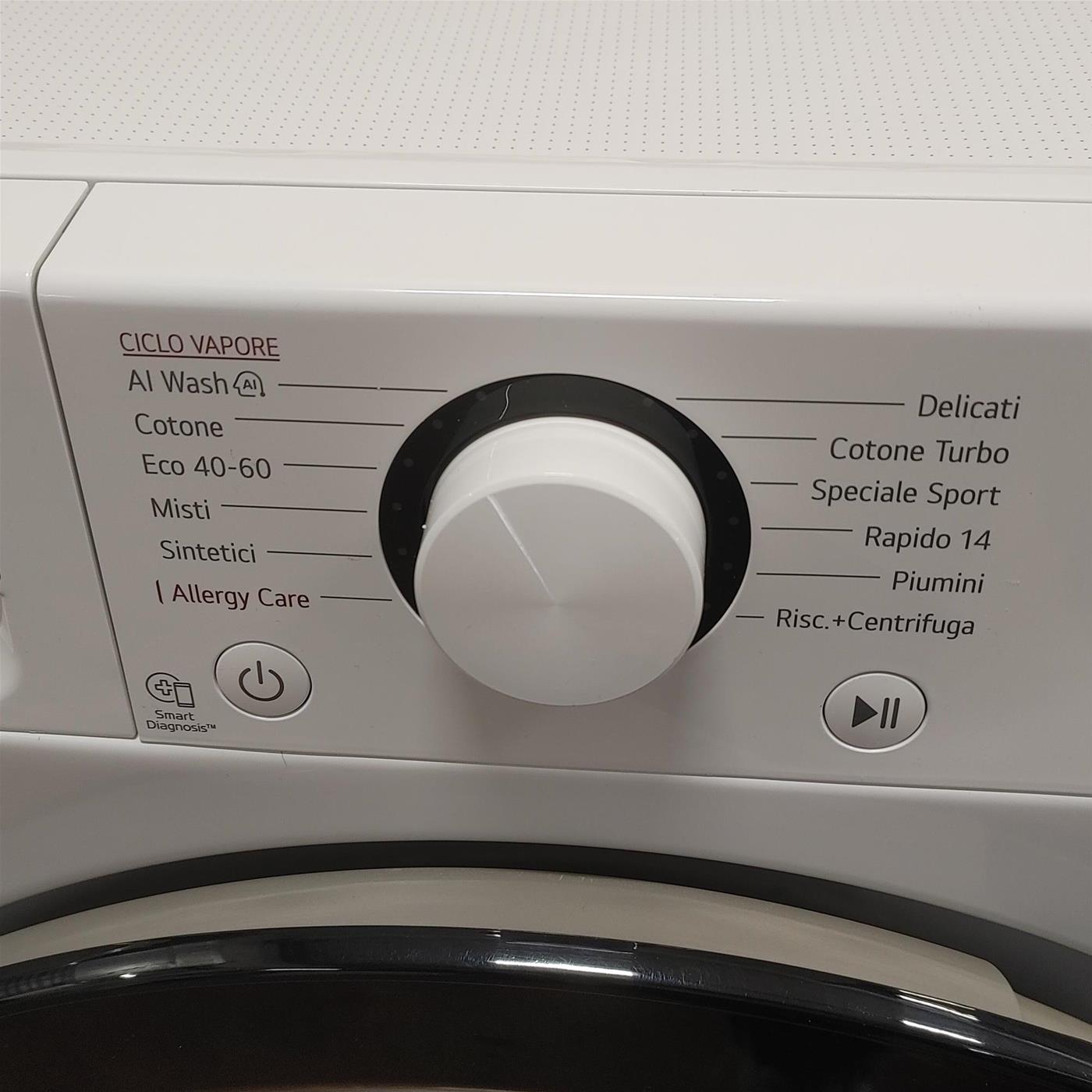 Lavatrice LG F4R3011NSWB Carica frontale 11 kg 1400 Giri/min Bianco