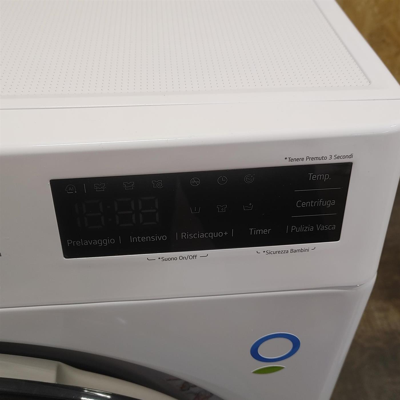 Lavatrice LG F4R3011NSWB Carica frontale 11 kg 1400 Giri/min Bianco