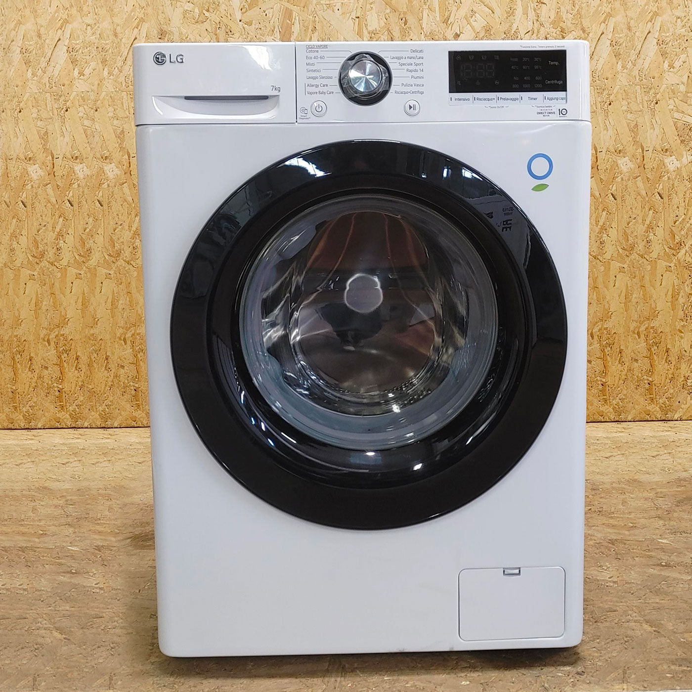 Lavatrice LG F2WV3S7S6E Carica frontale 7 kg 1200 Giri/min Bianco