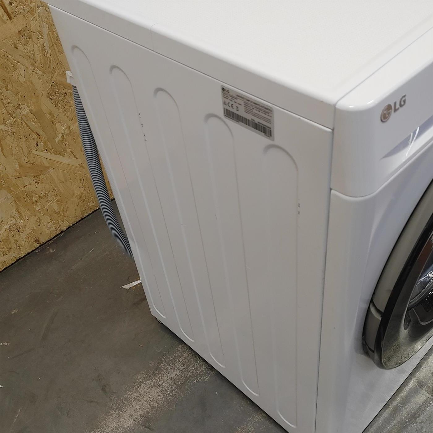 Lavatrice LG F4WV508S0B Carica frontale 8 kg 1400 Giri/min Bianco