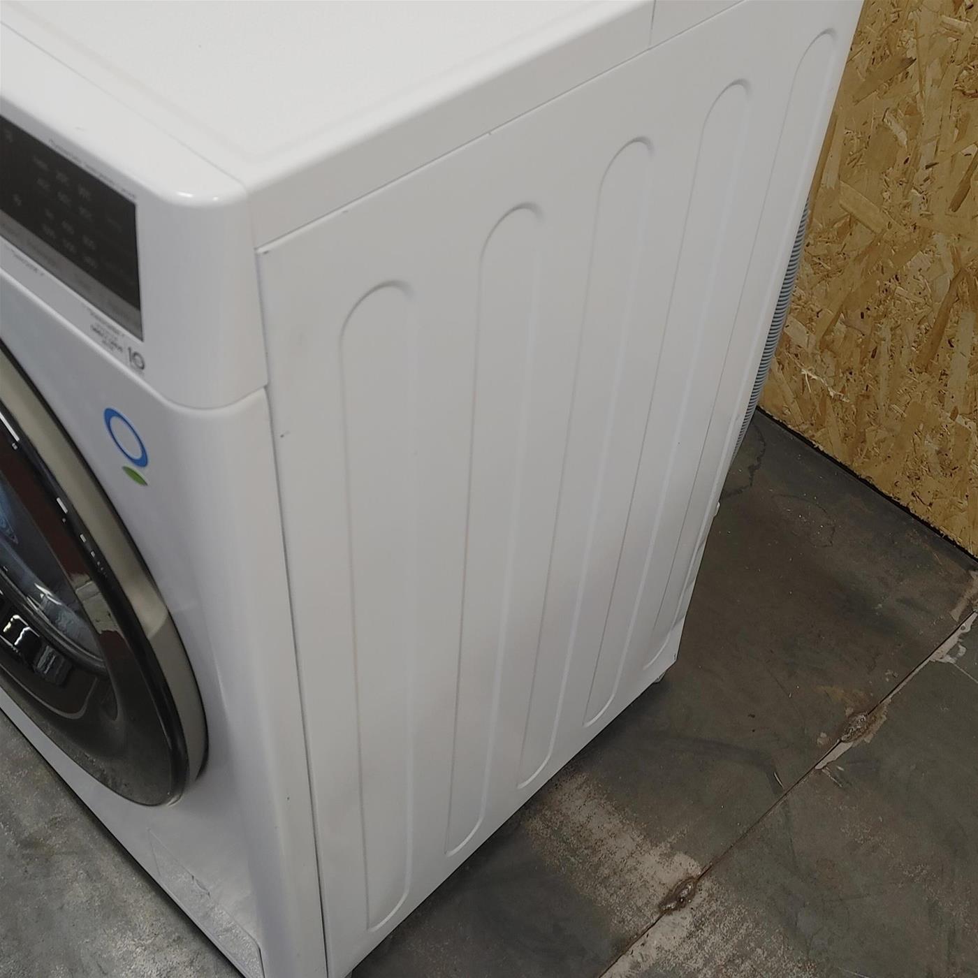 Lavatrice LG F4WV508S0B Carica frontale 8 kg 1400 Giri/min Bianco