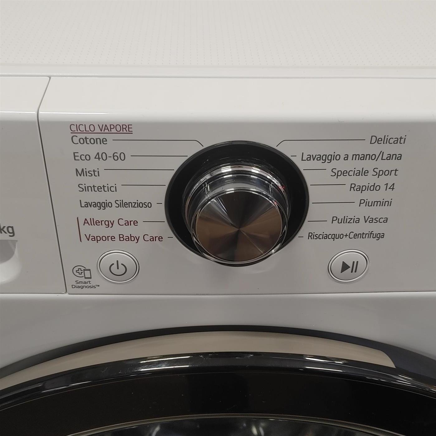 Lavatrice LG F4WV508S0B Carica frontale 8 kg 1400 Giri/min Bianco