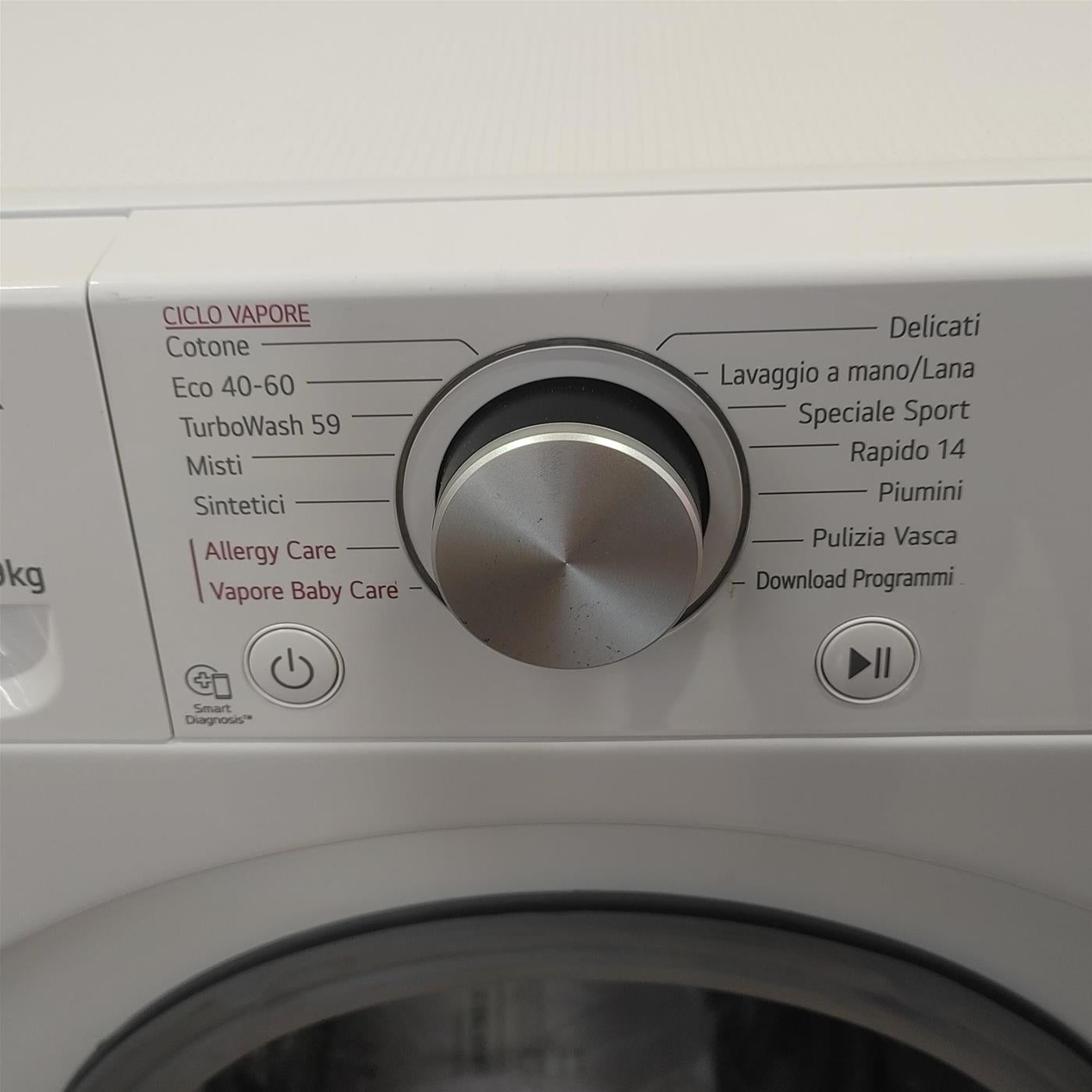 LG F4WV510SAE lavatrice Caricamento frontale 10,5 kg 1400 Giri/min A Bianco