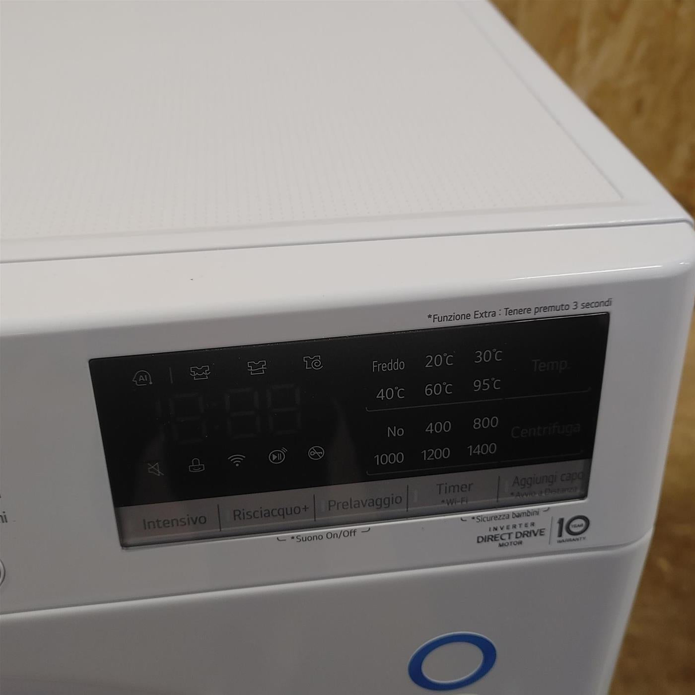LG F4WV510SAE lavatrice Caricamento frontale 10,5 kg 1400 Giri/min A Bianco